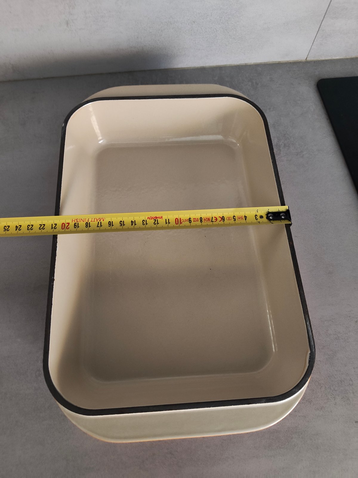Vintage Le Creuset enamelled cast iron baking dish, size 30 — photo 9