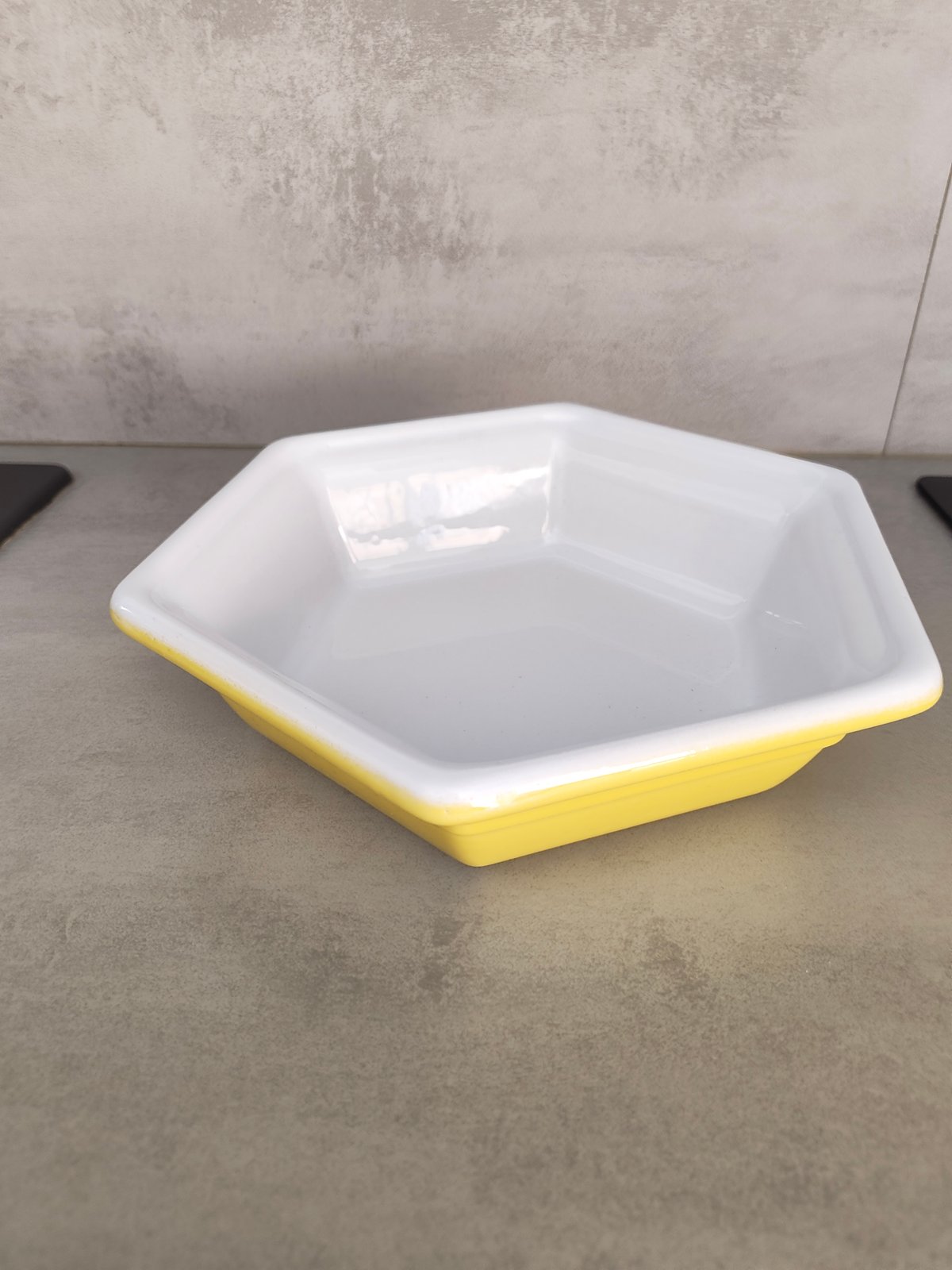 Emile Henry “Gastron” Ceramic Plate – Made in France – Yellow Hexagon Dish — photo 5