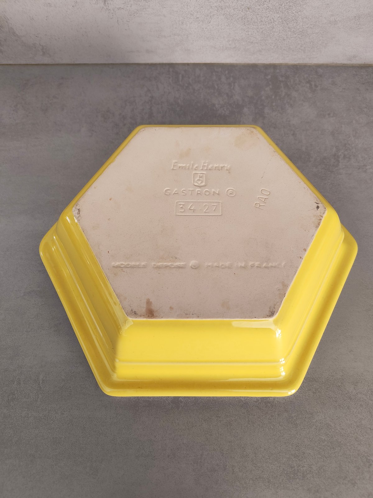 Emile Henry “Gastron” Ceramic Plate – Made in France – Yellow Hexagon Dish — photo 9
