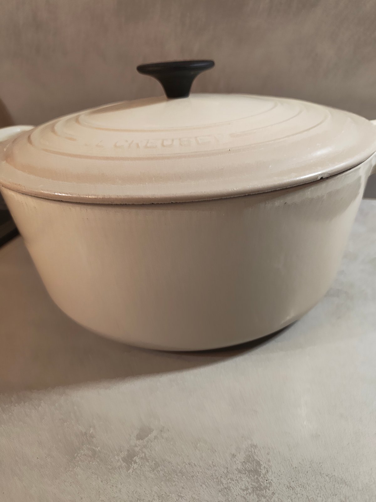 Le Creuset 26 Cast Iron Dutch Oven – Cream / Ivory – Made in France — photo 5