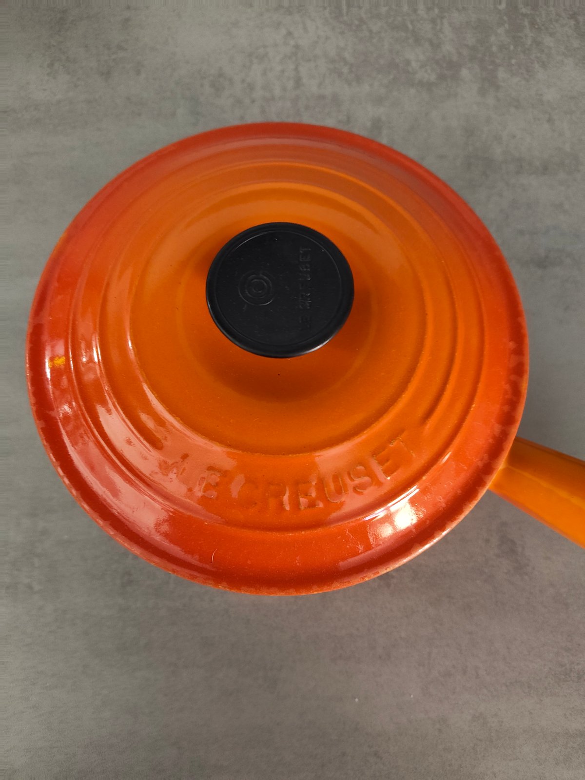 Le Creuset – Cast Iron Casserole with Lid – Model No. 18 – Vintage – Induction Compatible — photo 4