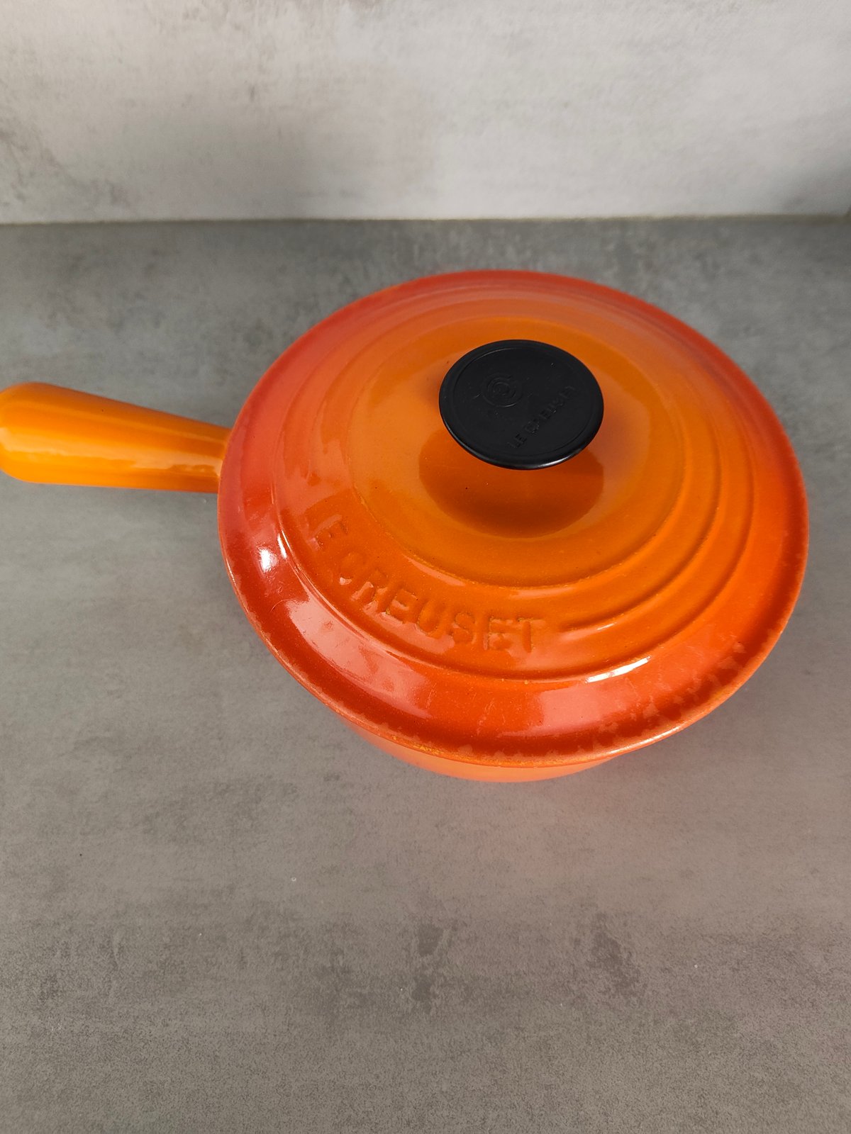 Le Creuset – Cast Iron Casserole with Lid – Model No. 18 – Vintage – Induction Compatible — photo 7