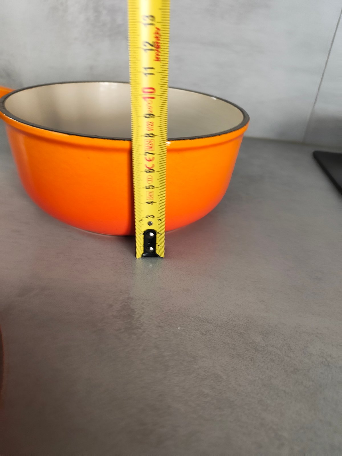 Le Creuset – Cast Iron Casserole with Lid – Model No. 18 – Vintage – Induction Compatible — photo 9