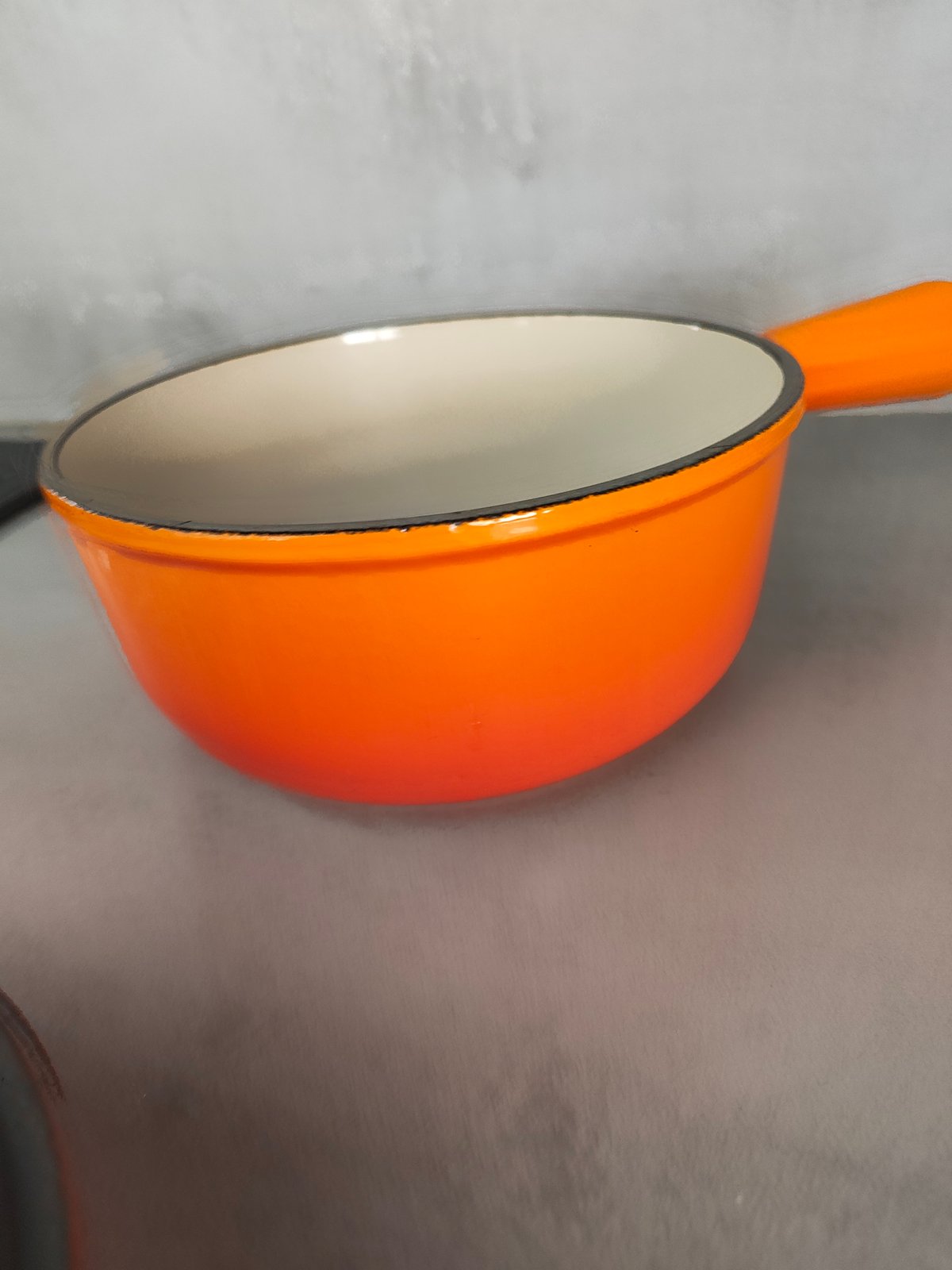 Le Creuset – Cast Iron Casserole with Lid – Model No. 18 – Vintage – Induction Compatible — photo 12
