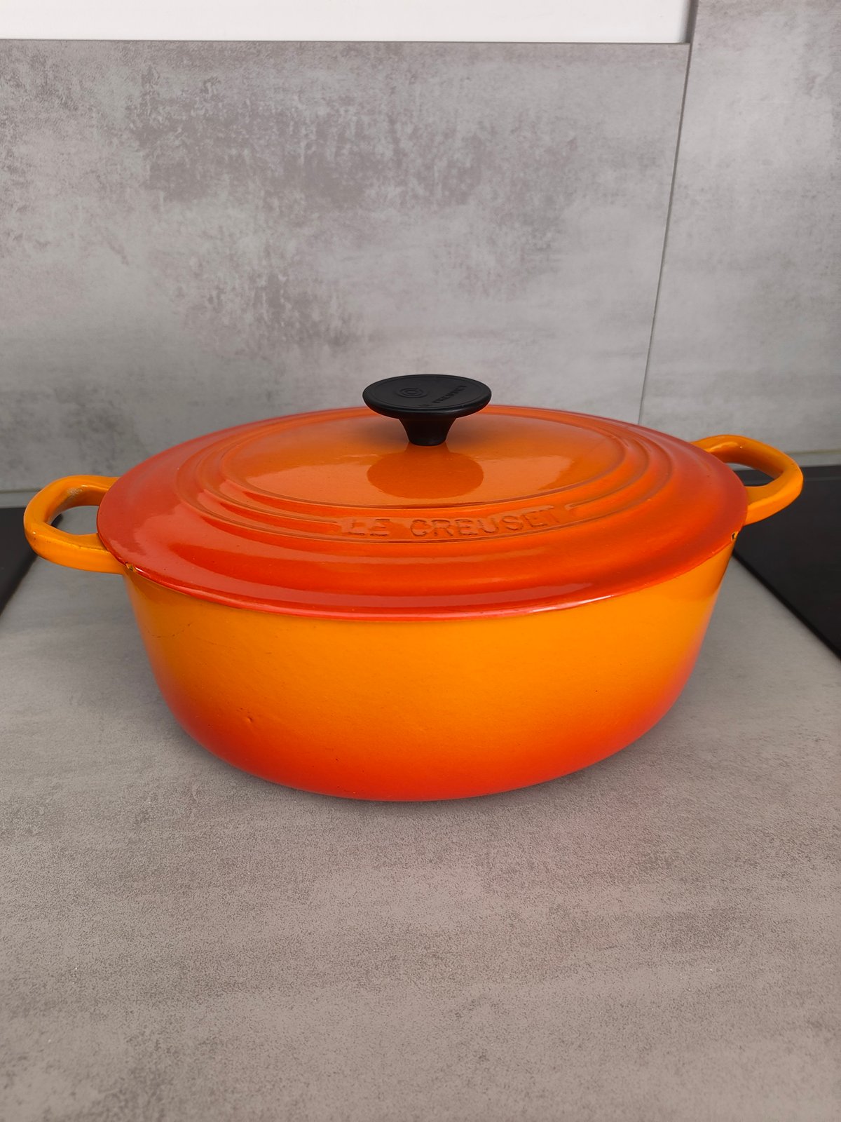 Le Creuset Cast Iron Dutch Oven / Casserole – Orange – Made in France – Enameled Cast Iron — photo 3