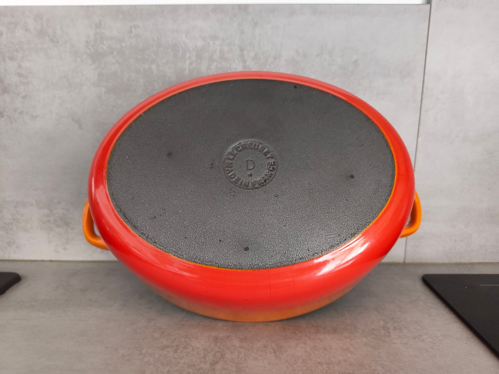 Le Creuset Cast Iron Dutch Oven / Casserole – Orange – Made in France – Enameled Cast Iron — photo 11