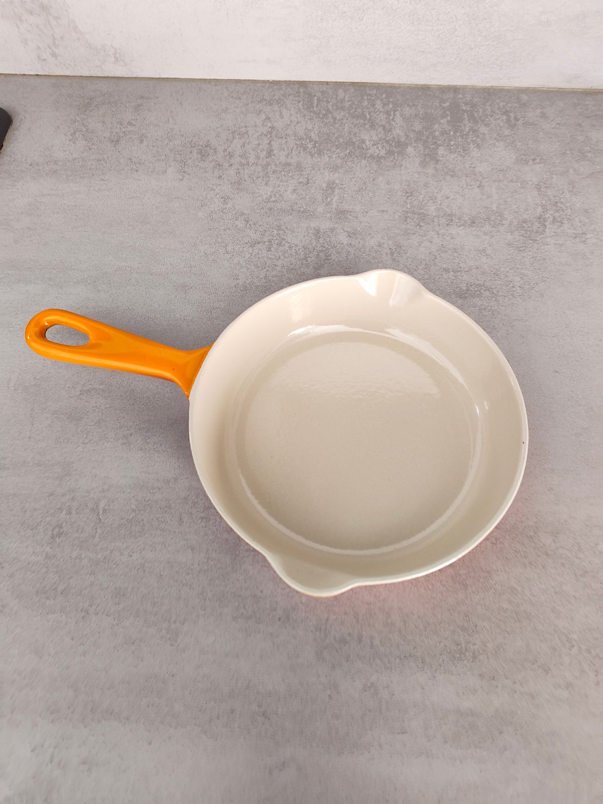 Le Creuset Cast Iron Skillet No.16 – Orange – Made in France – Small Frying Pan — photo 7