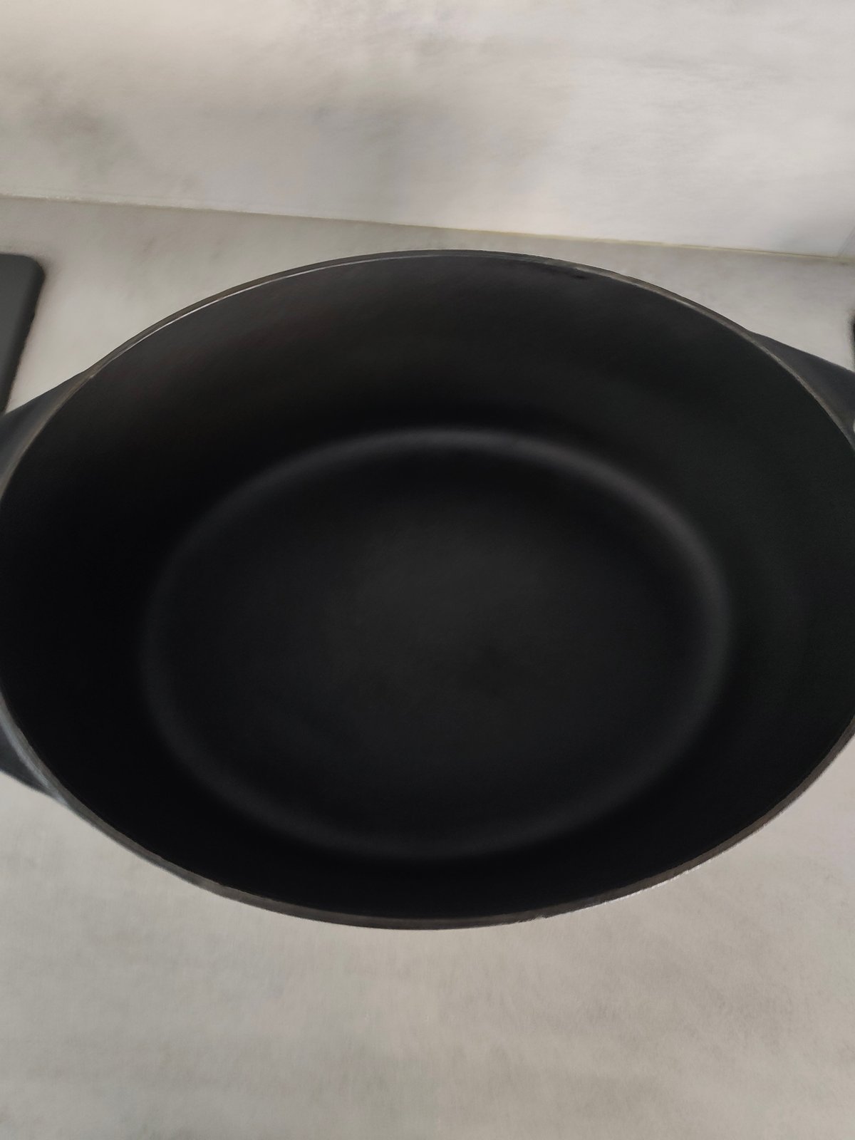 Le Creuset / Cousances – Cast Iron Casserole Dish – Model 16 – Vintage – Black — photo 7