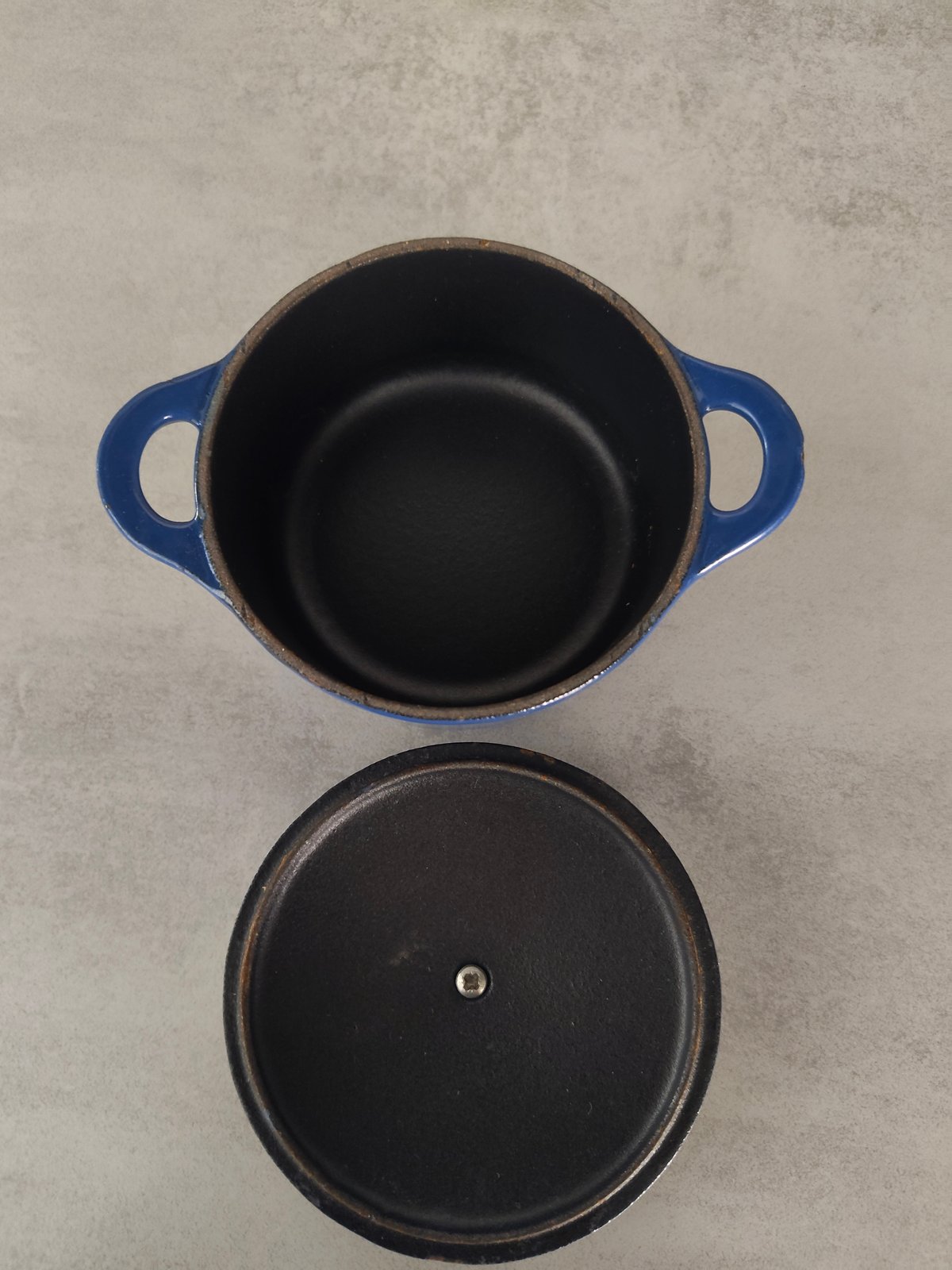 Le Creuset Mini Cast Iron Cocotte – Blue – With Lid — photo 5