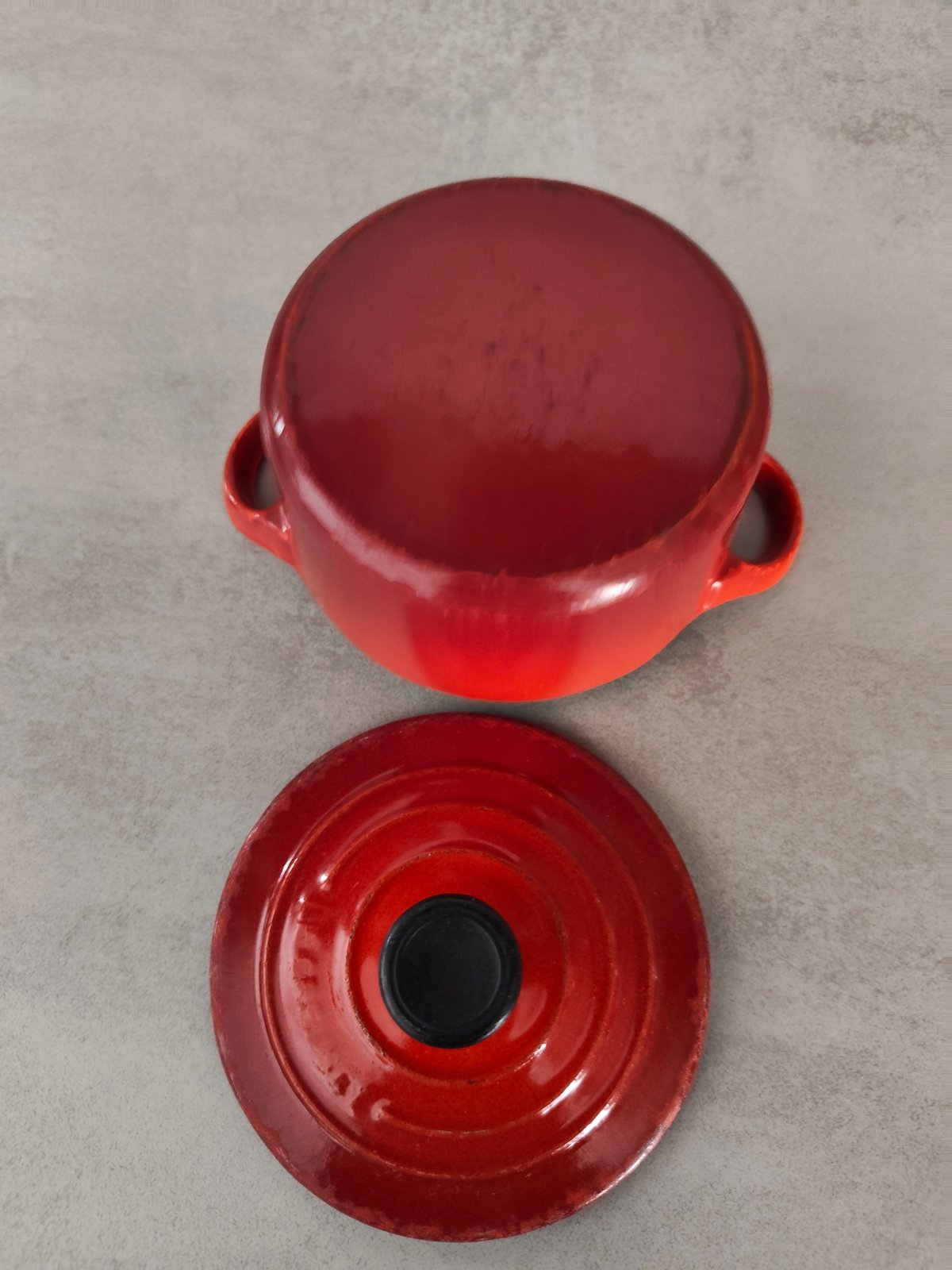 Le Creuset Mini Cast Iron Cocotte – Red – With Lid — photo 6