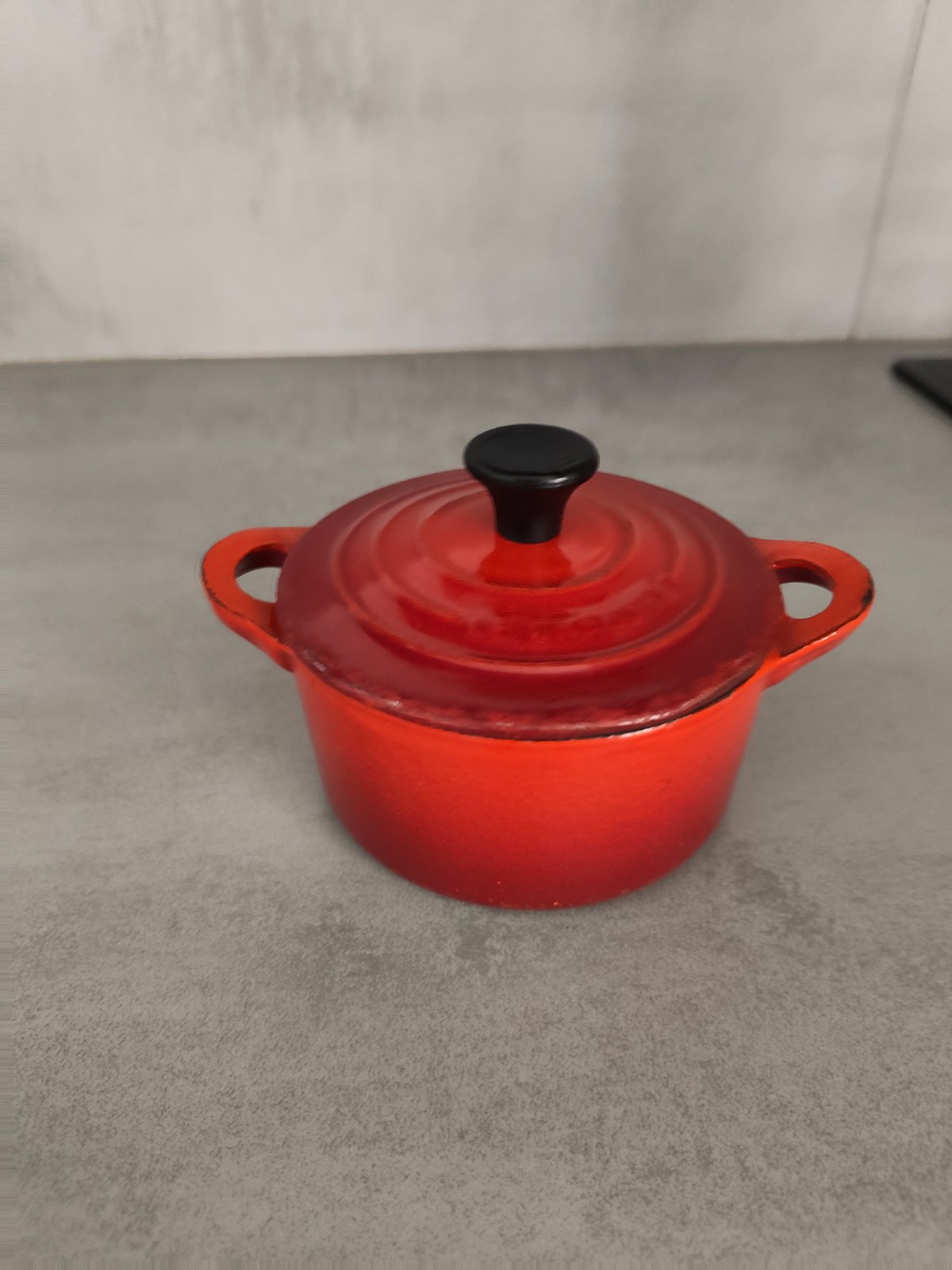 Le Creuset Mini Cast Iron Cocotte – Red – With Lid