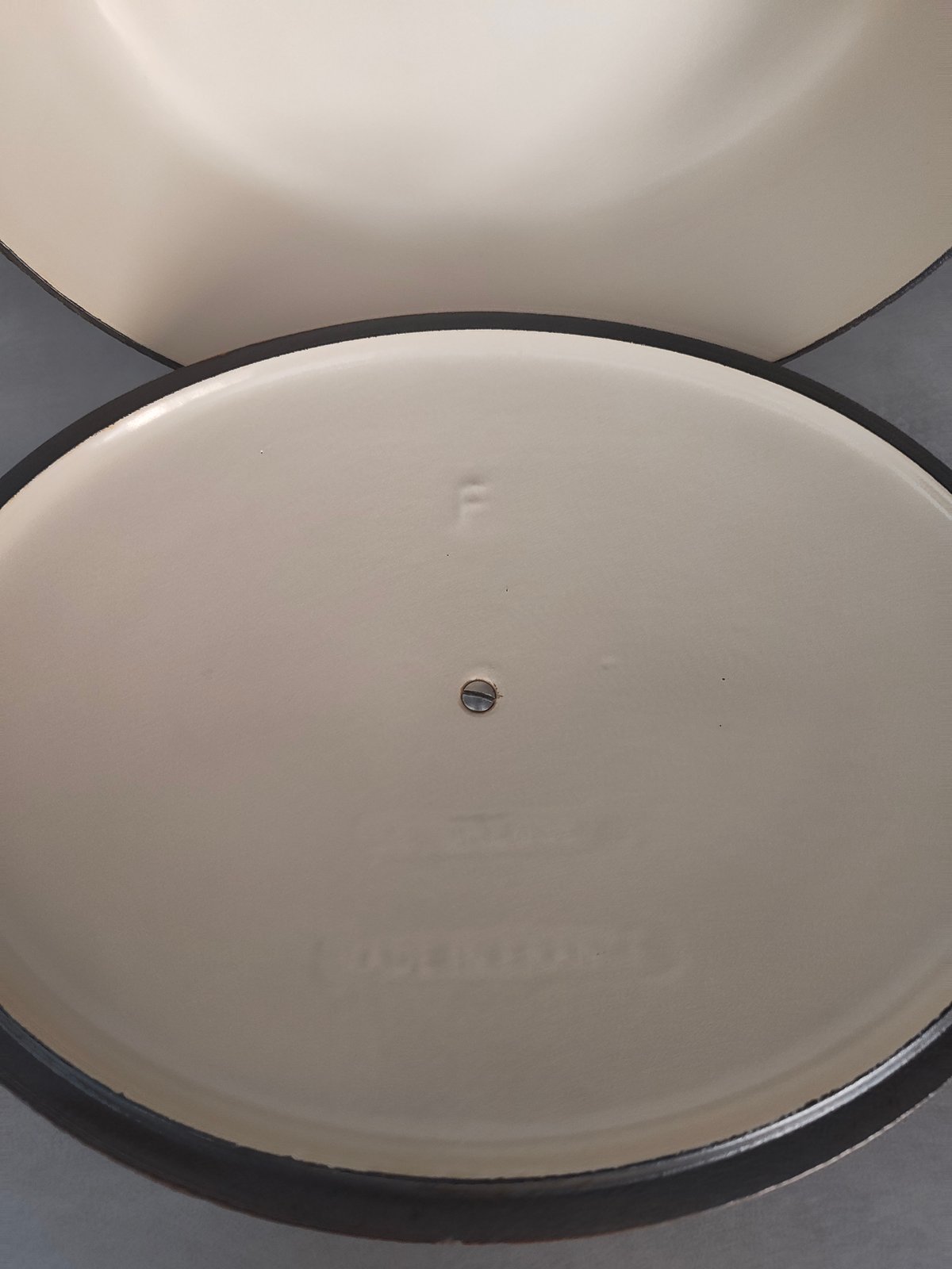 Le Creuset – Vintage Cast Iron Casserole – Model F – Enameled Cast Iron — photo 13