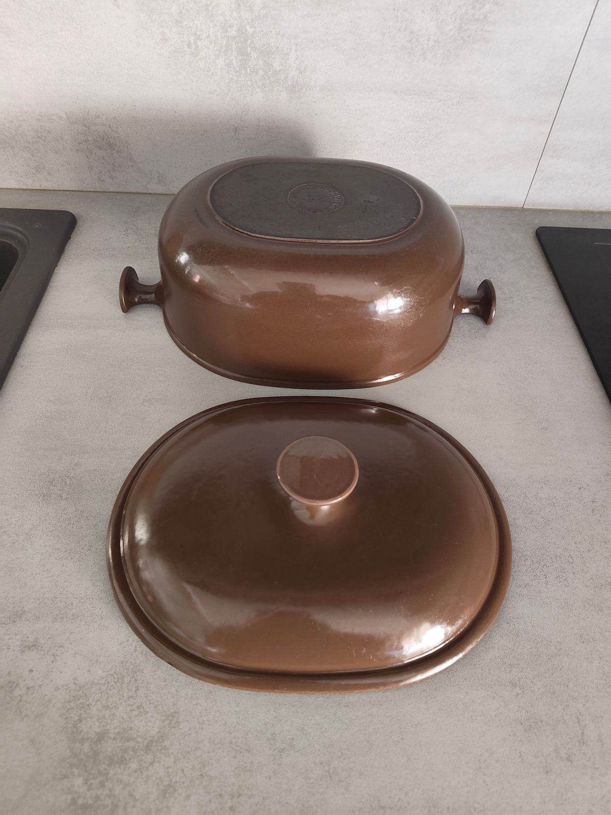 Rare Vintage Le Creuset “La Mama” Cocotte – Designed by Enzo Mari – Enameled Cast Iron — photo 8