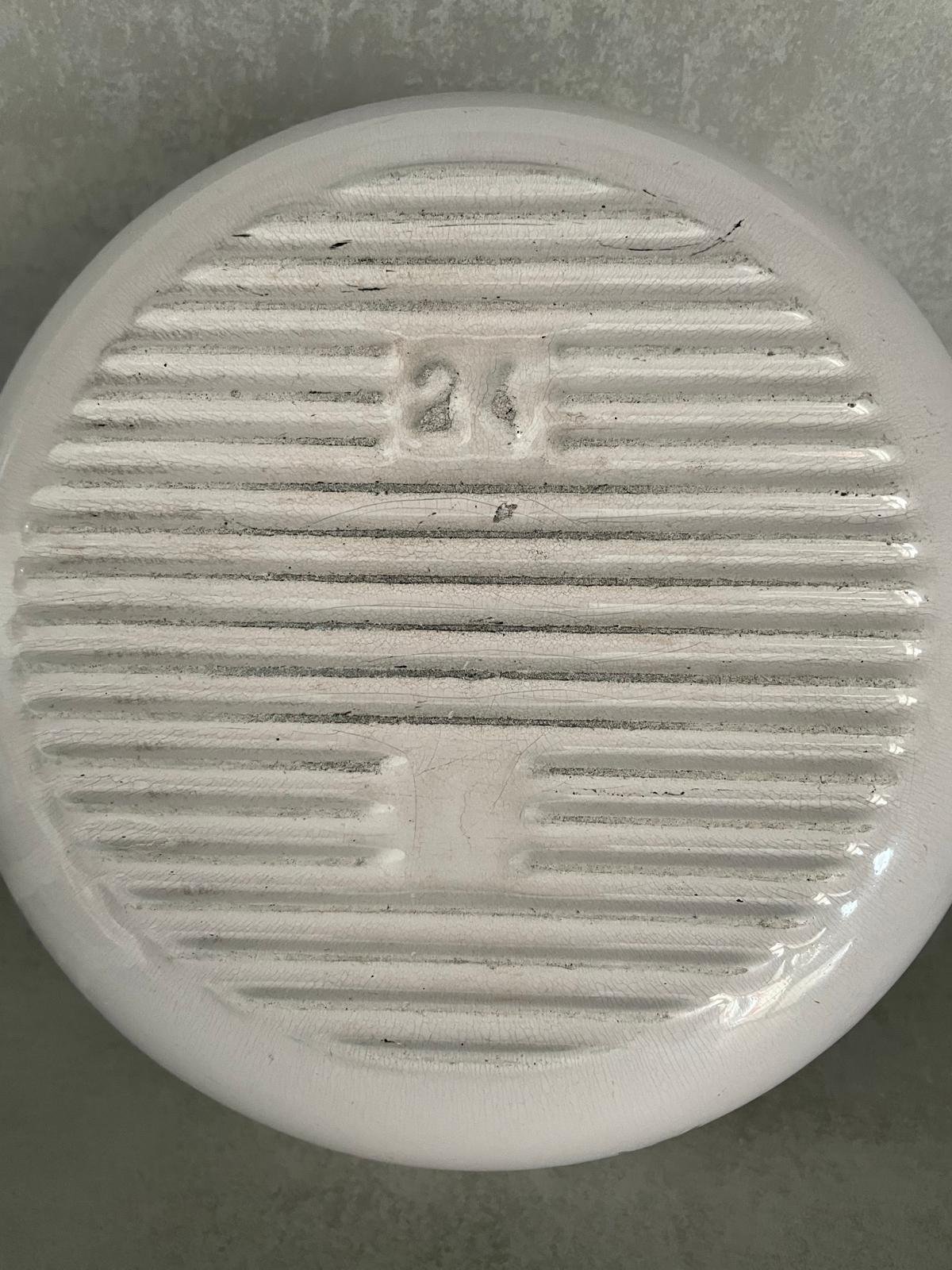 Rare Vintage Le Creuset White Enamel Cast Iron Cocotte with Floral Pattern — photo 14