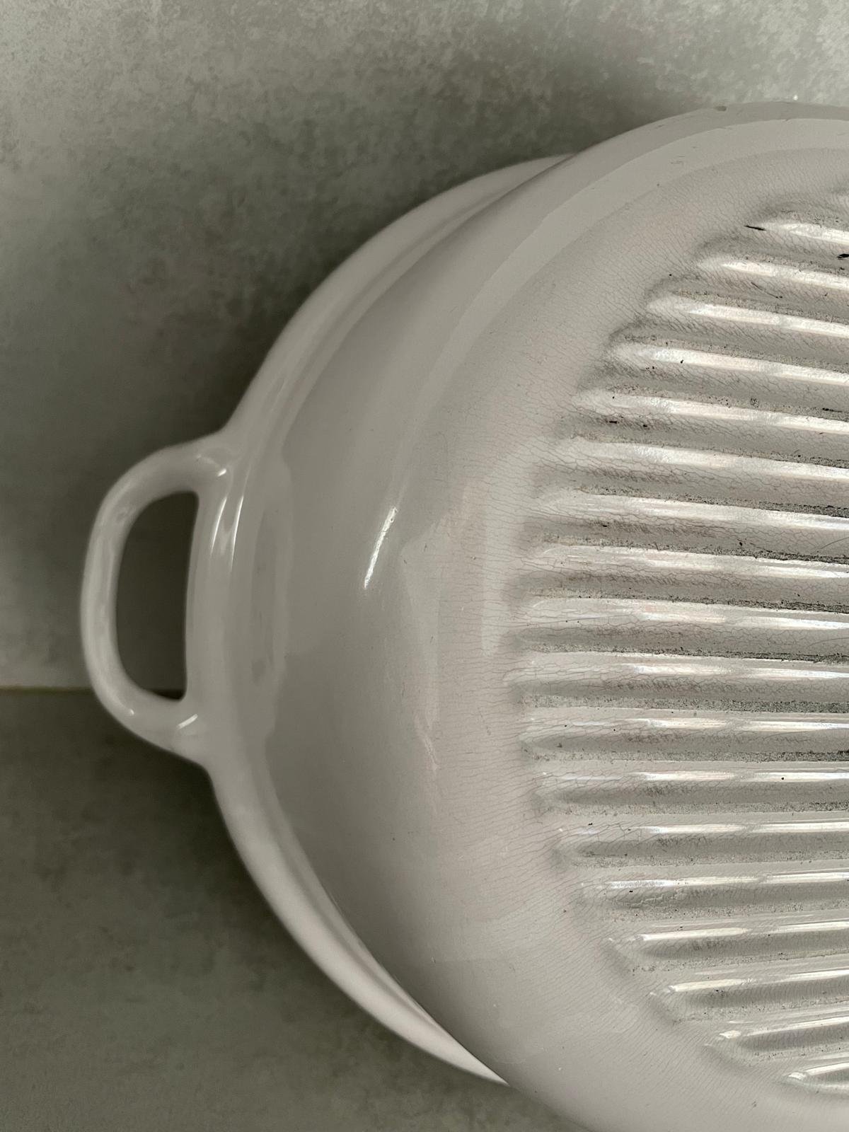 Rare Vintage Le Creuset White Enamel Cast Iron Cocotte with Floral Pattern — photo 17