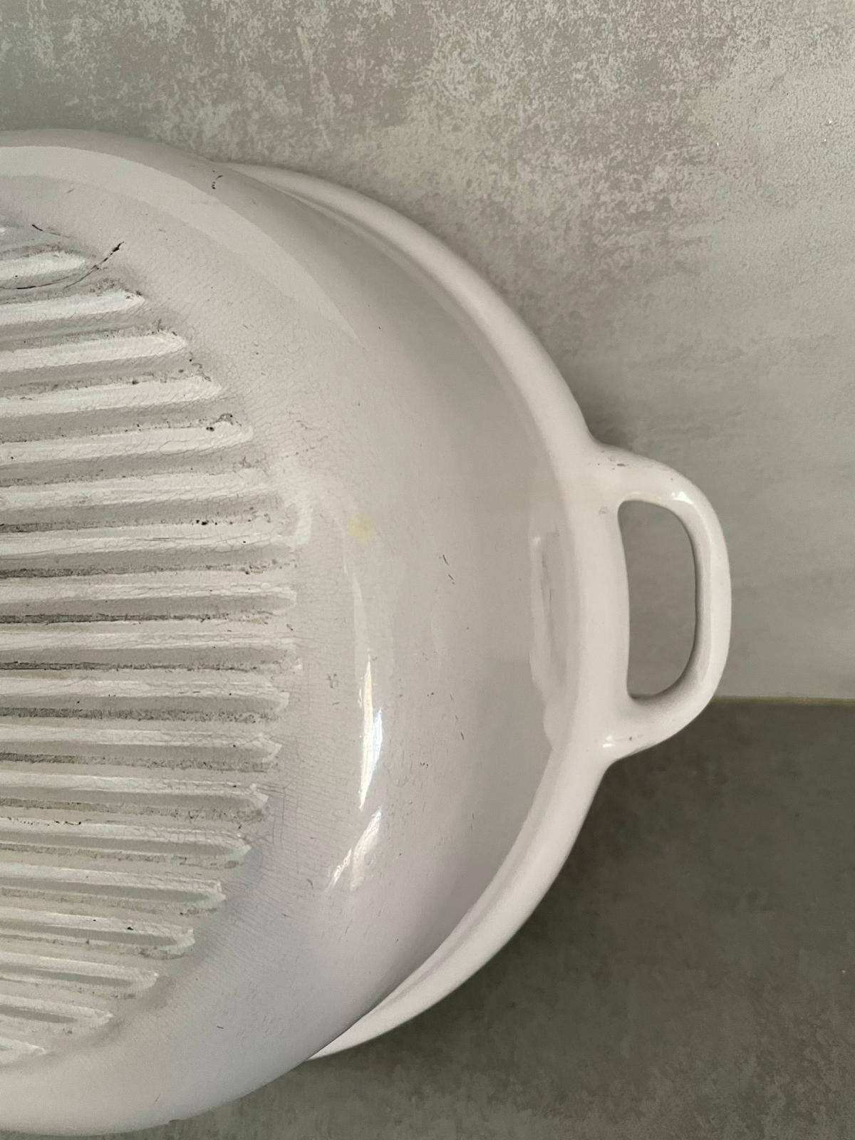Rare Vintage Le Creuset White Enamel Cast Iron Cocotte with Floral Pattern — photo 19