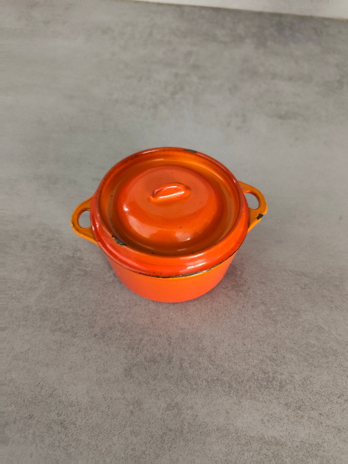 Rare Vintage Mini Cousances Cocotte – Le Creuset Group – Orange Enameled Cast Iron Collectible — photo 6