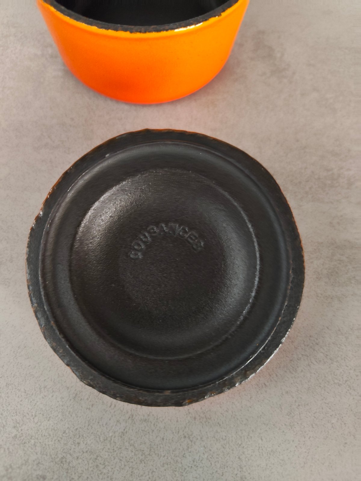 Rare Vintage Mini Cousances Cocotte – Le Creuset Group – Orange Enameled Cast Iron Collectible — photo 10