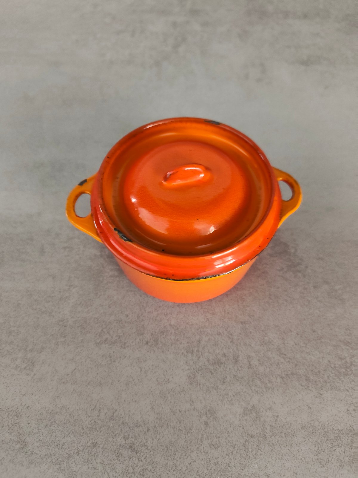 Rare Vintage Mini Cousances Cocotte – Le Creuset Group – Orange Enameled Cast Iron Collectible