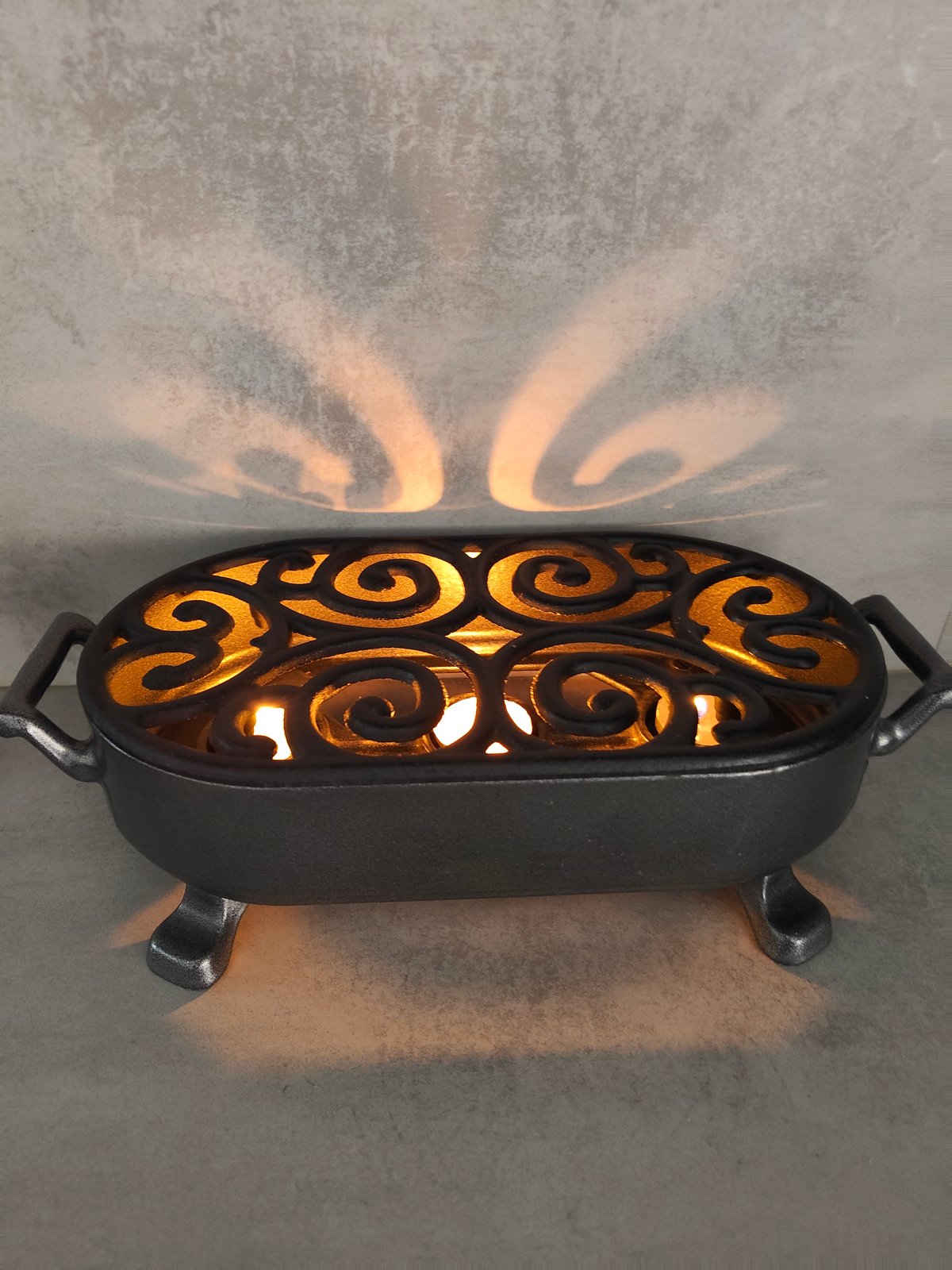 Staub Cast Iron Tealight Food Warmer – Vintage (1970–1980) – Made in France