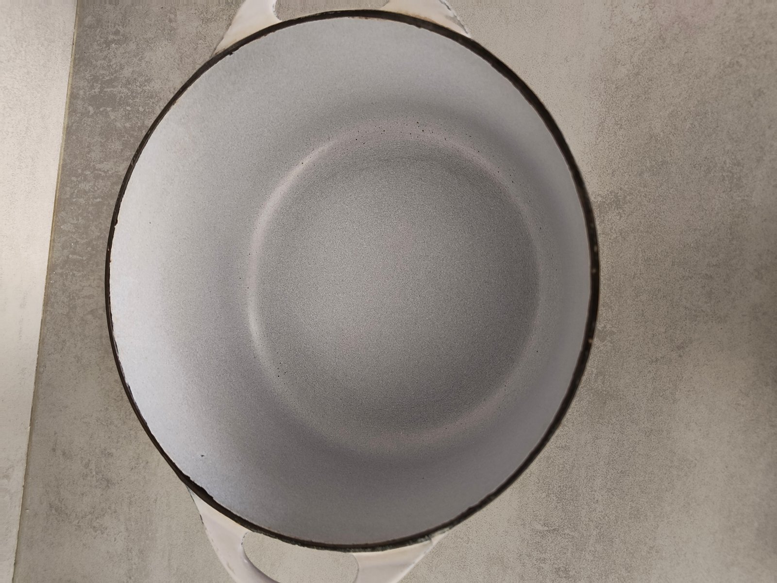 Vintage André Cousances Cocotte by Le Creuset – White Enamel Cast Iron – Size 20 – Made in France — photo 3