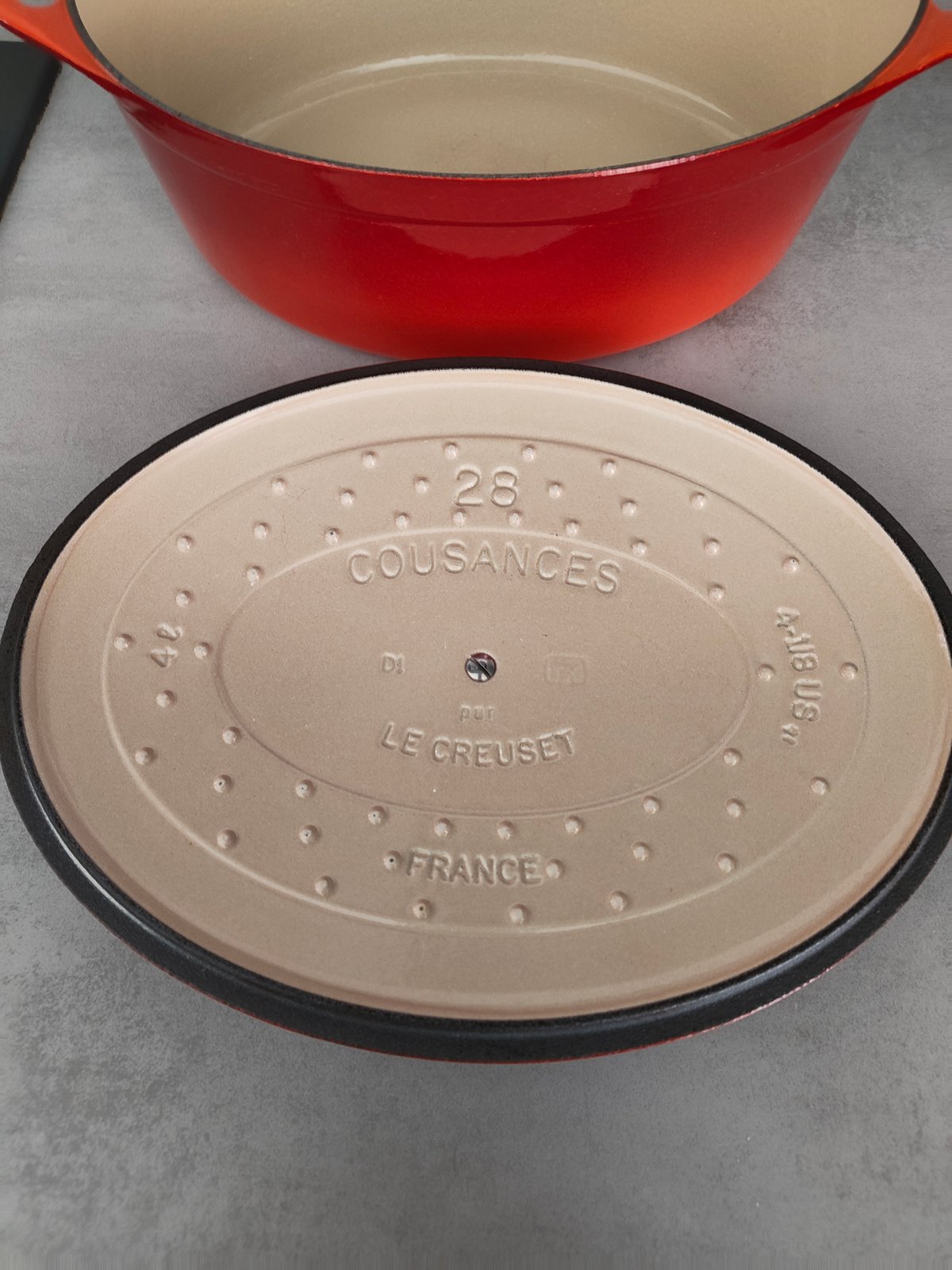 Vintage Cousances by Le Creuset Oval Cocotte – Flame Red / Volcanique – Size 28 – Made in France — photo 2
