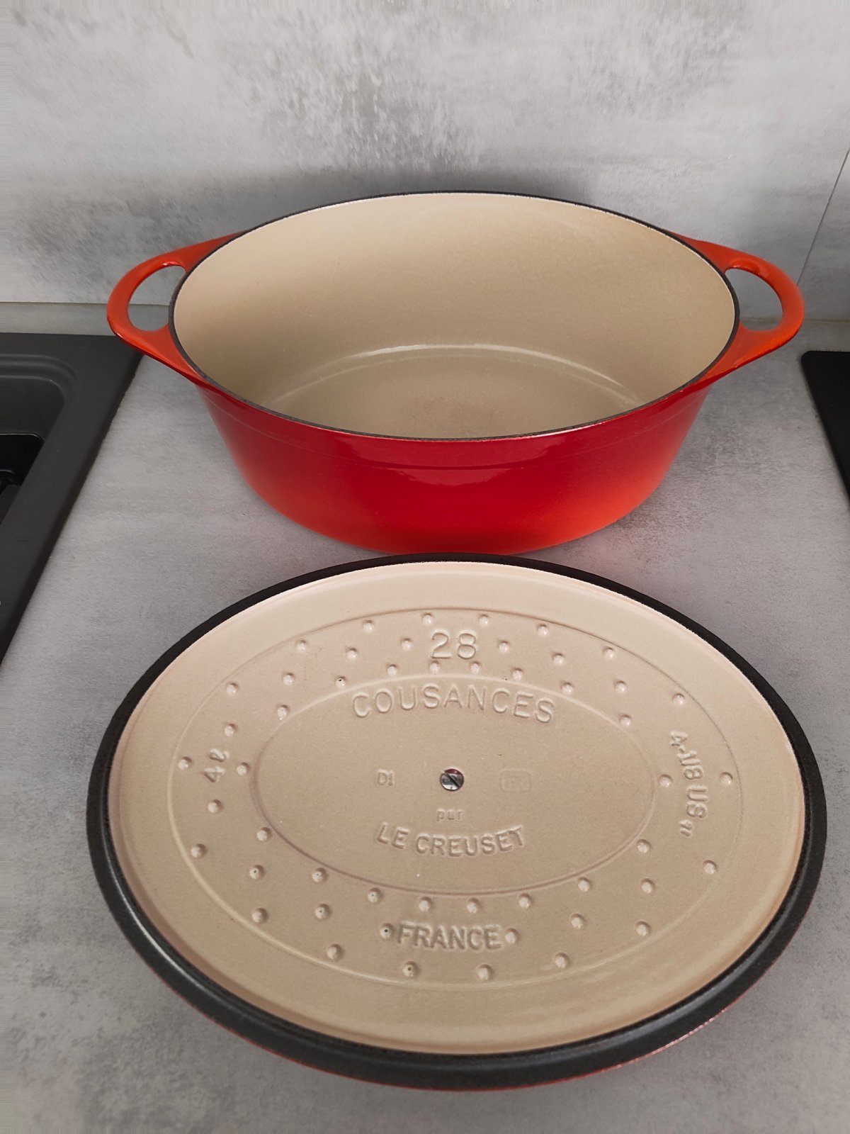 Vintage Cousances by Le Creuset Oval Cocotte – Flame Red / Volcanique – Size 28 – Made in France — photo 3