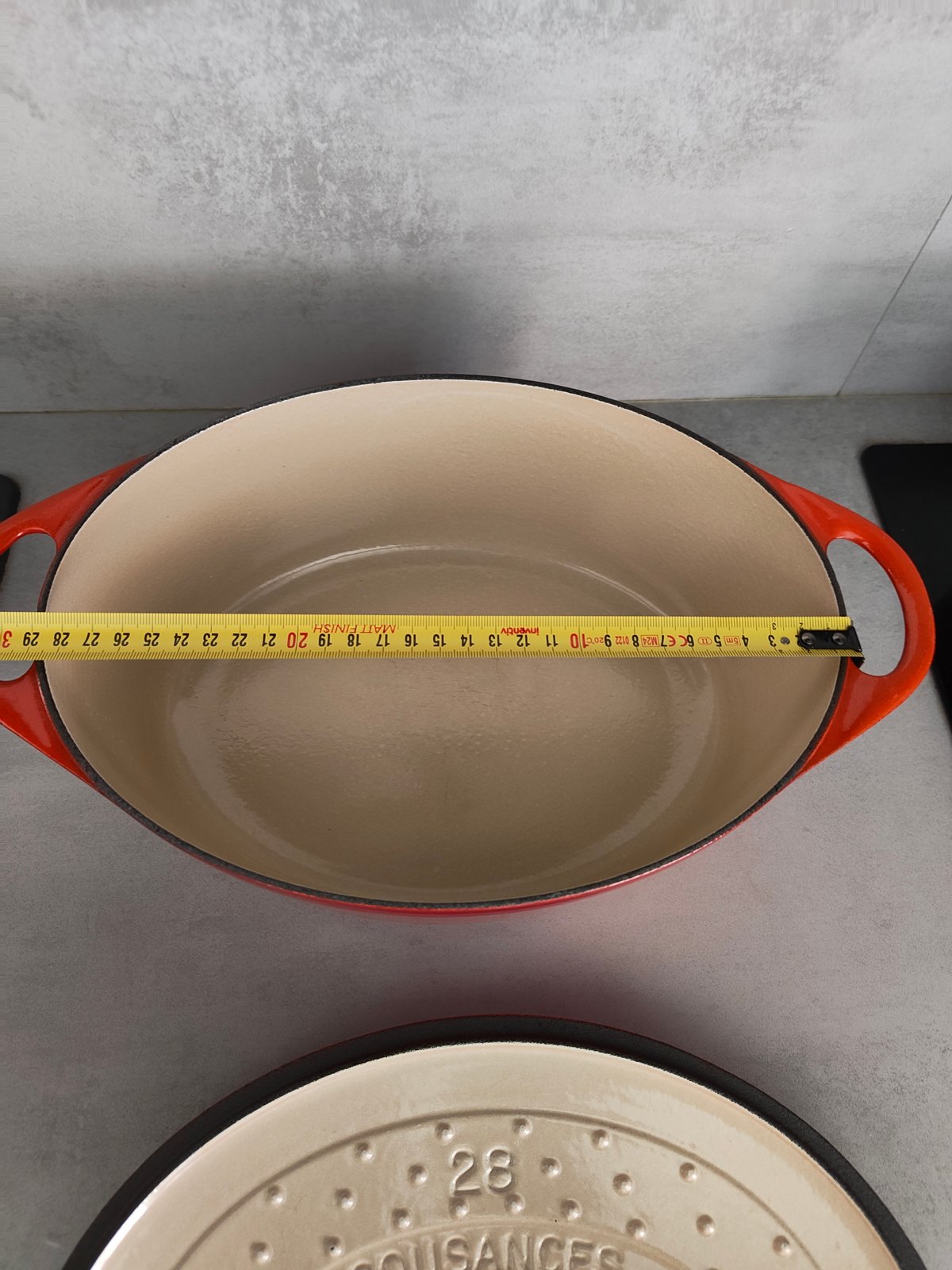 Vintage Cousances by Le Creuset Oval Cocotte – Flame Red / Volcanique – Size 28 – Made in France — photo 11