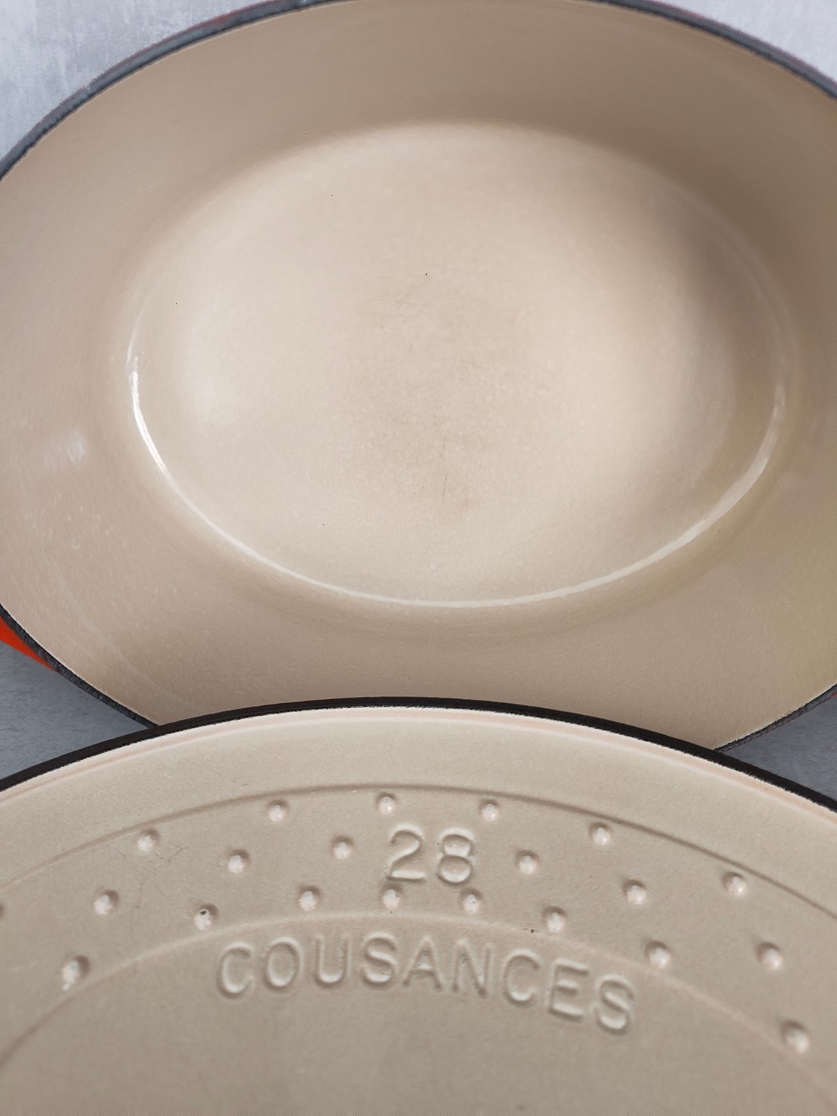 Vintage Cousances by Le Creuset Oval Cocotte – Flame Red / Volcanique – Size 28 – Made in France — photo 14