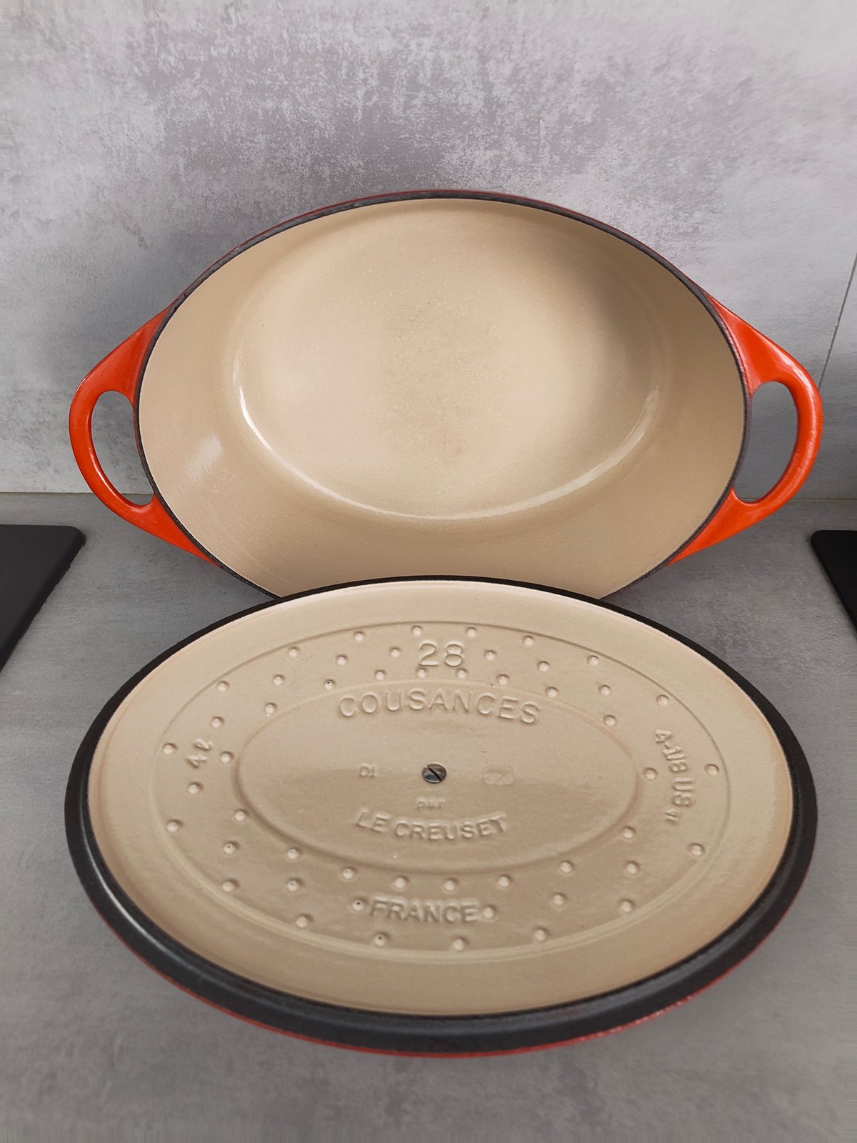 Vintage Cousances by Le Creuset Oval Cocotte – Flame Red / Volcanique – Size 28 – Made in France — photo 15