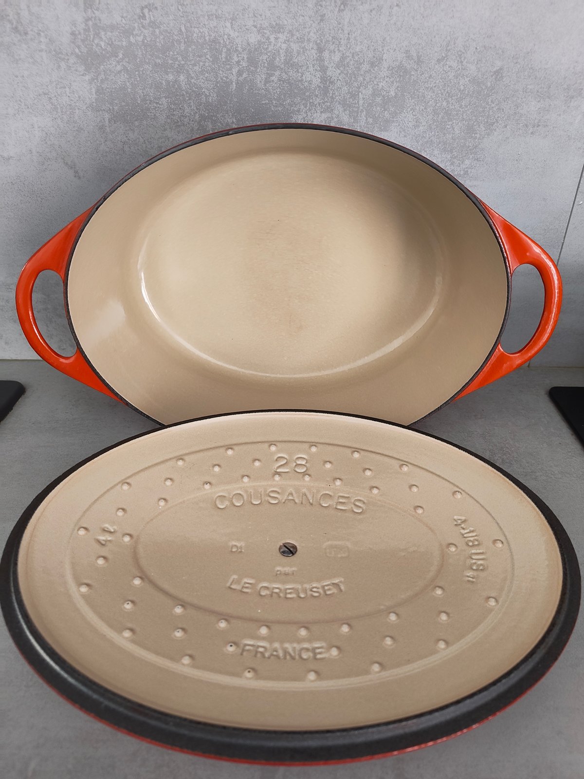 Vintage Cousances by Le Creuset Oval Cocotte – Flame Red / Volcanique – Size 28 – Made in France — photo 16