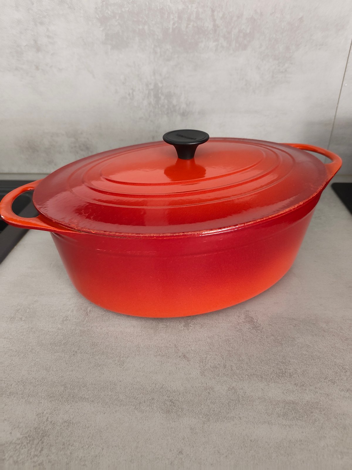 Vintage Cousances by Le Creuset Oval Cocotte – Flame Red / Volcanique – Size 28 – Made in France