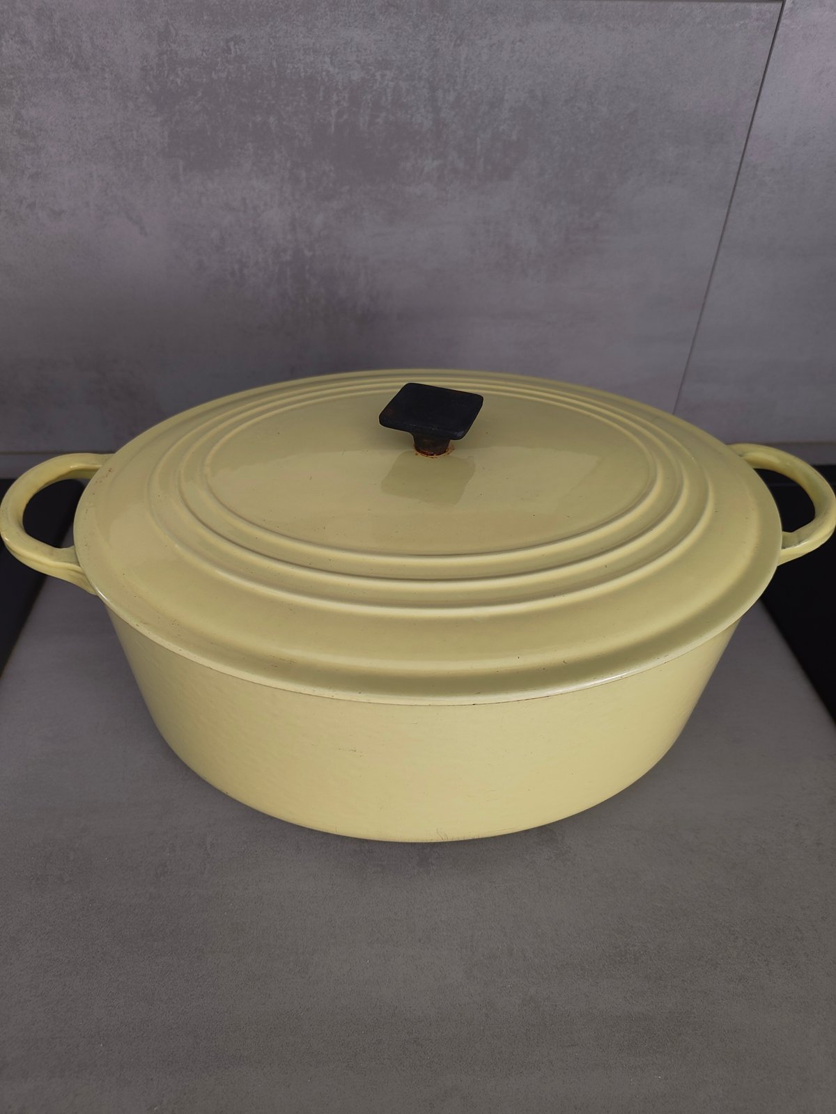 Vintage Cousances Cast Iron Dutch Oven Size G – Yellow – Made in France – Rare Large Casserole