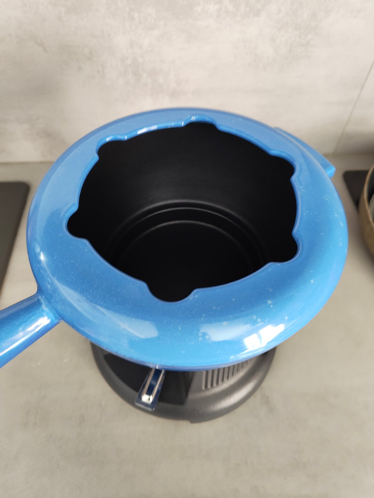 Vintage Cousances (Le Creuset) Cast Iron Fondue Set – Blue — photo 5