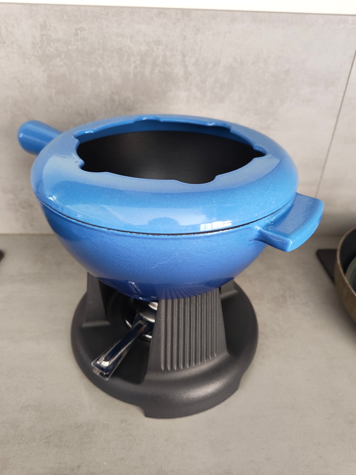 Vintage Cousances (Le Creuset) Cast Iron Fondue Set – Blue — photo 10