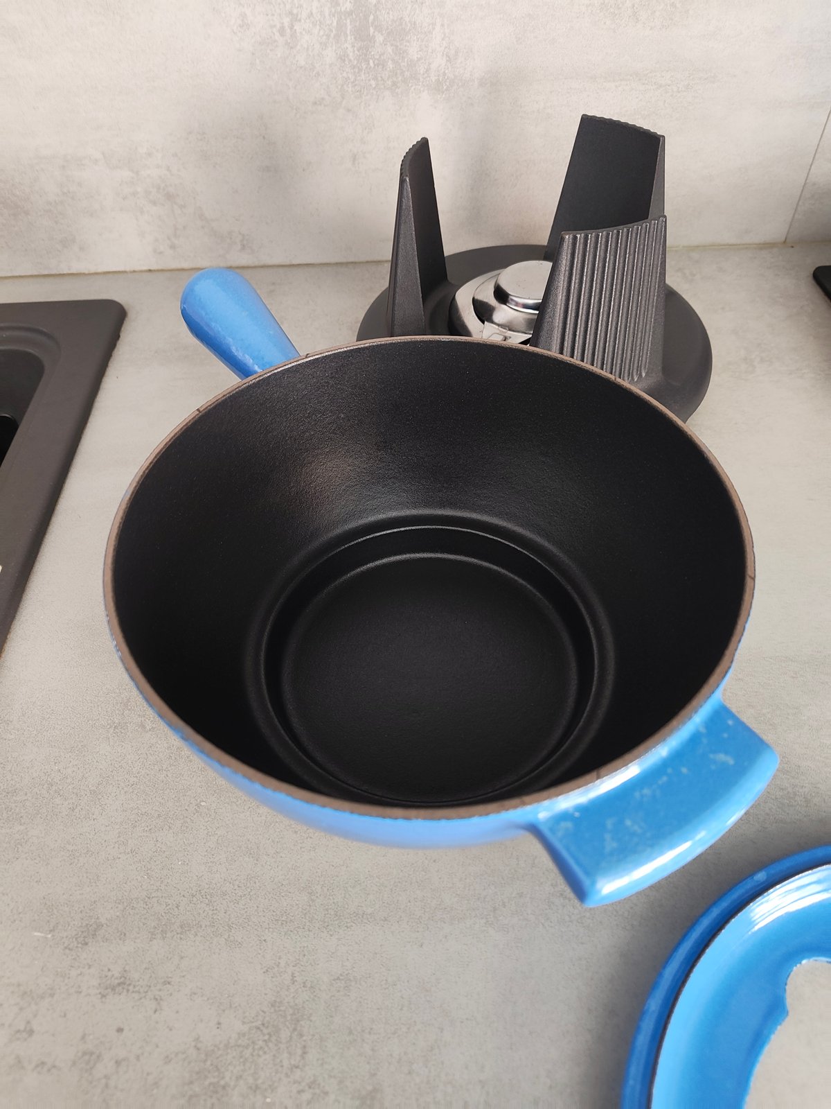 Vintage Cousances (Le Creuset) Cast Iron Fondue Set – Blue — photo 15
