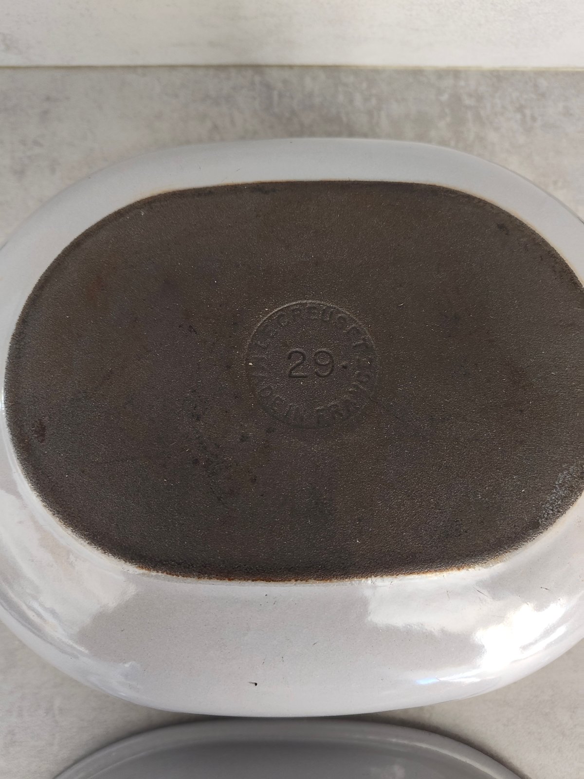 Vintage Enzo Mari Cast Iron Dutch Oven Size 29 – Grey Enamel – Made in France – Designer Cookware — photo 8
