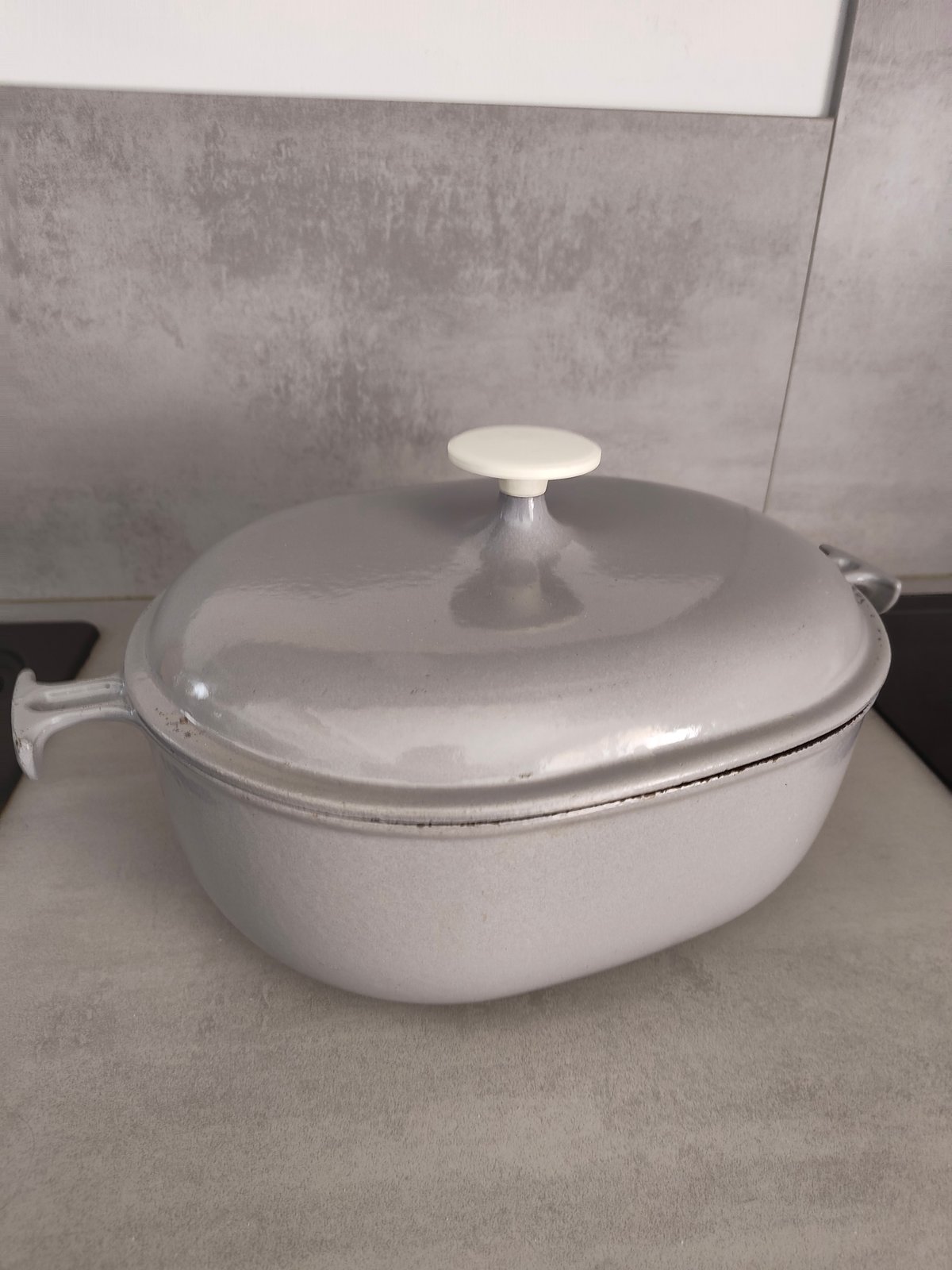 Vintage Enzo Mari Cast Iron Dutch Oven Size 29 – Grey Enamel – Made in France – Designer Cookware — photo 10