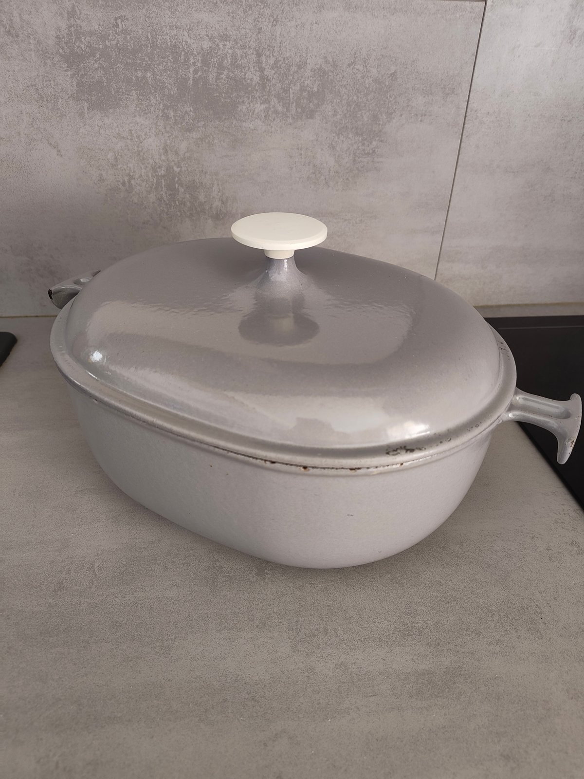 Vintage Enzo Mari Cast Iron Dutch Oven Size 29 – Grey Enamel – Made in France – Designer Cookware — photo 11