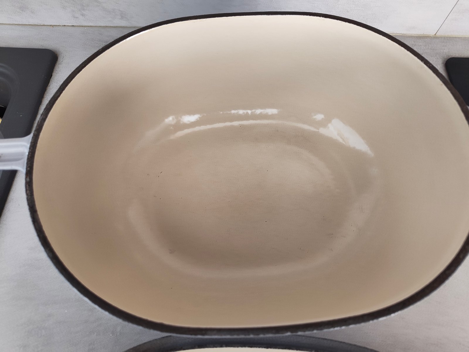 Vintage Enzo Mari Cast Iron Dutch Oven Size 29 – Grey Enamel – Made in France – Designer Cookware — photo 15