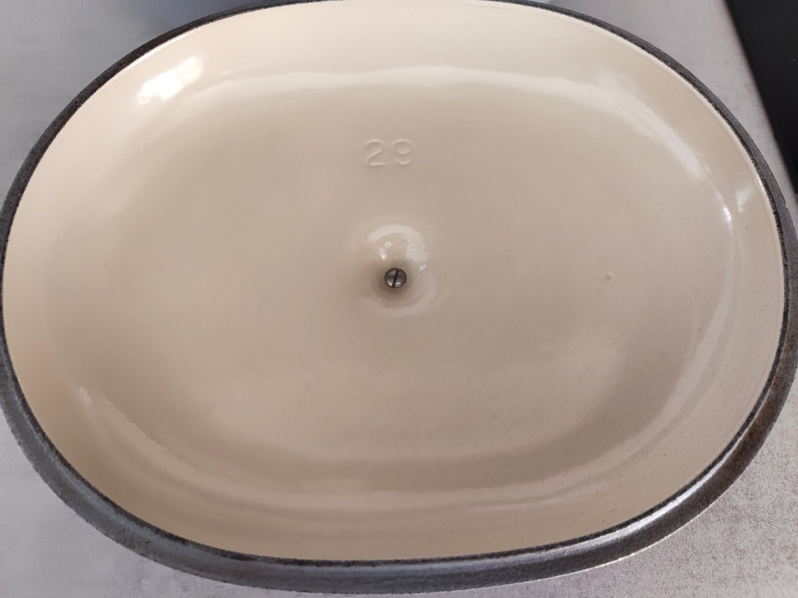 Vintage Enzo Mari Cast Iron Dutch Oven Size 29 – Grey Enamel – Made in France – Designer Cookware — photo 16