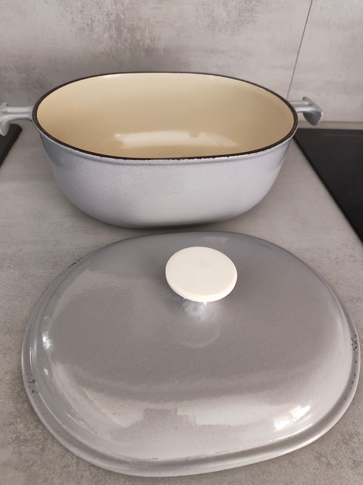 Vintage Enzo Mari Cast Iron Dutch Oven Size 29 – Grey Enamel – Made in France – Designer Cookware — photo 17