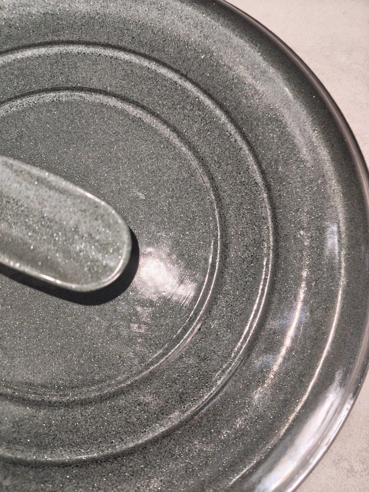 Vintage French Cast Iron Cocotte – Made in France – Rare Sparkling Green — photo 4