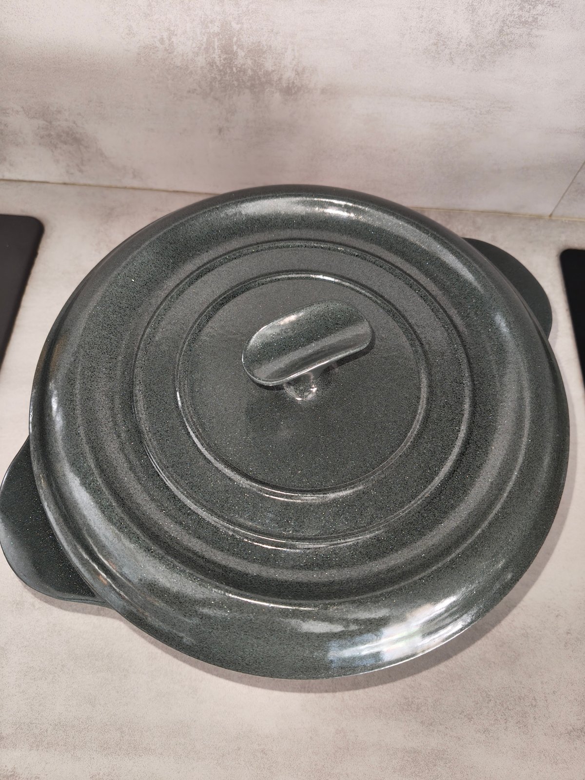 Vintage French Cast Iron Cocotte – Made in France – Rare Sparkling Green — photo 7