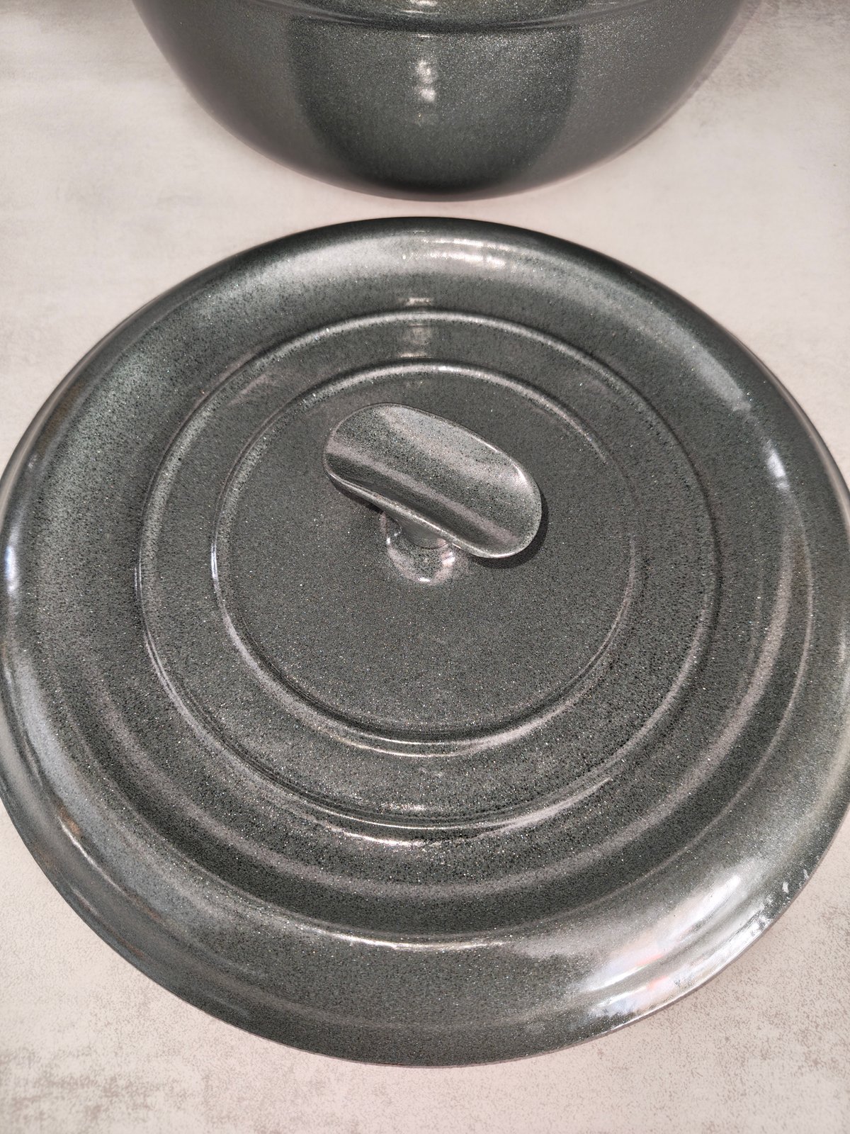 Vintage French Cast Iron Cocotte – Made in France – Rare Sparkling Green — photo 17