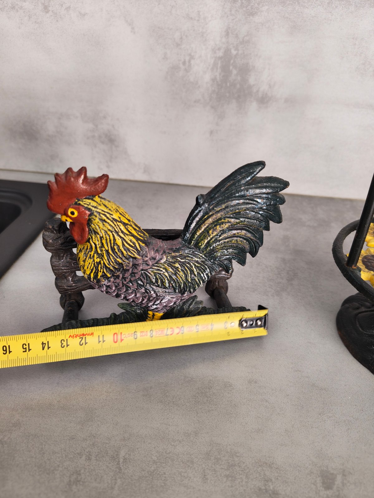 Vintage French Cast Iron Kitchen Set – Rooster Paper Towel Holder & Sunflower Mug Tree — photo 3