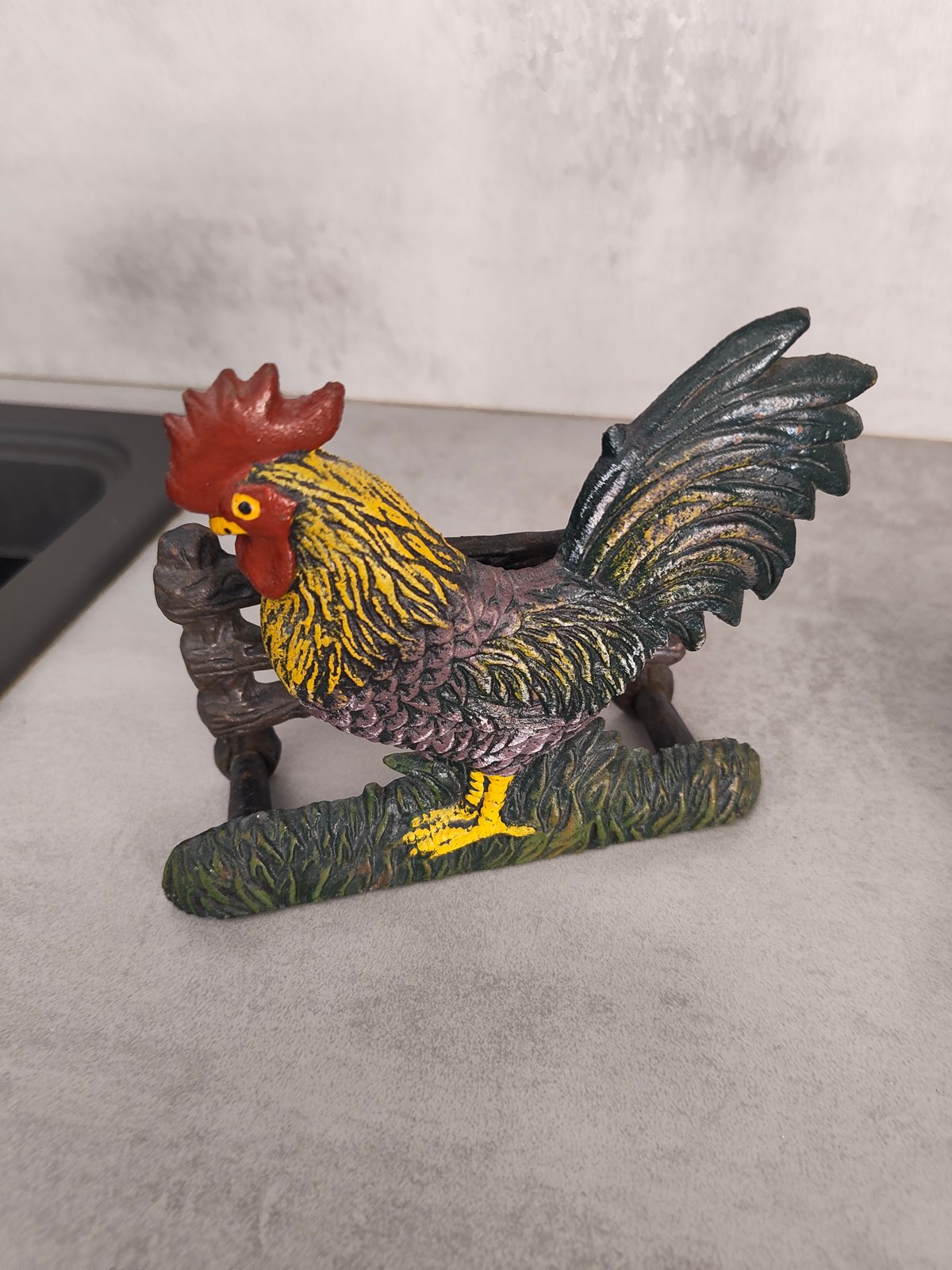 Vintage French Cast Iron Kitchen Set – Rooster Paper Towel Holder & Sunflower Mug Tree — photo 5