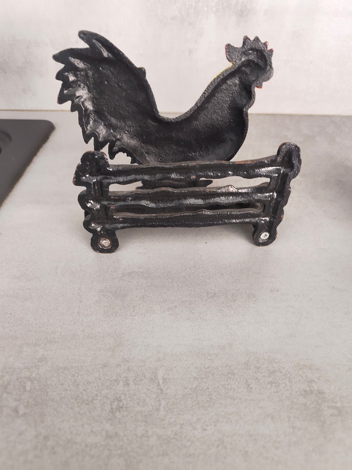 Vintage French Cast Iron Kitchen Set – Rooster Paper Towel Holder & Sunflower Mug Tree — photo 7