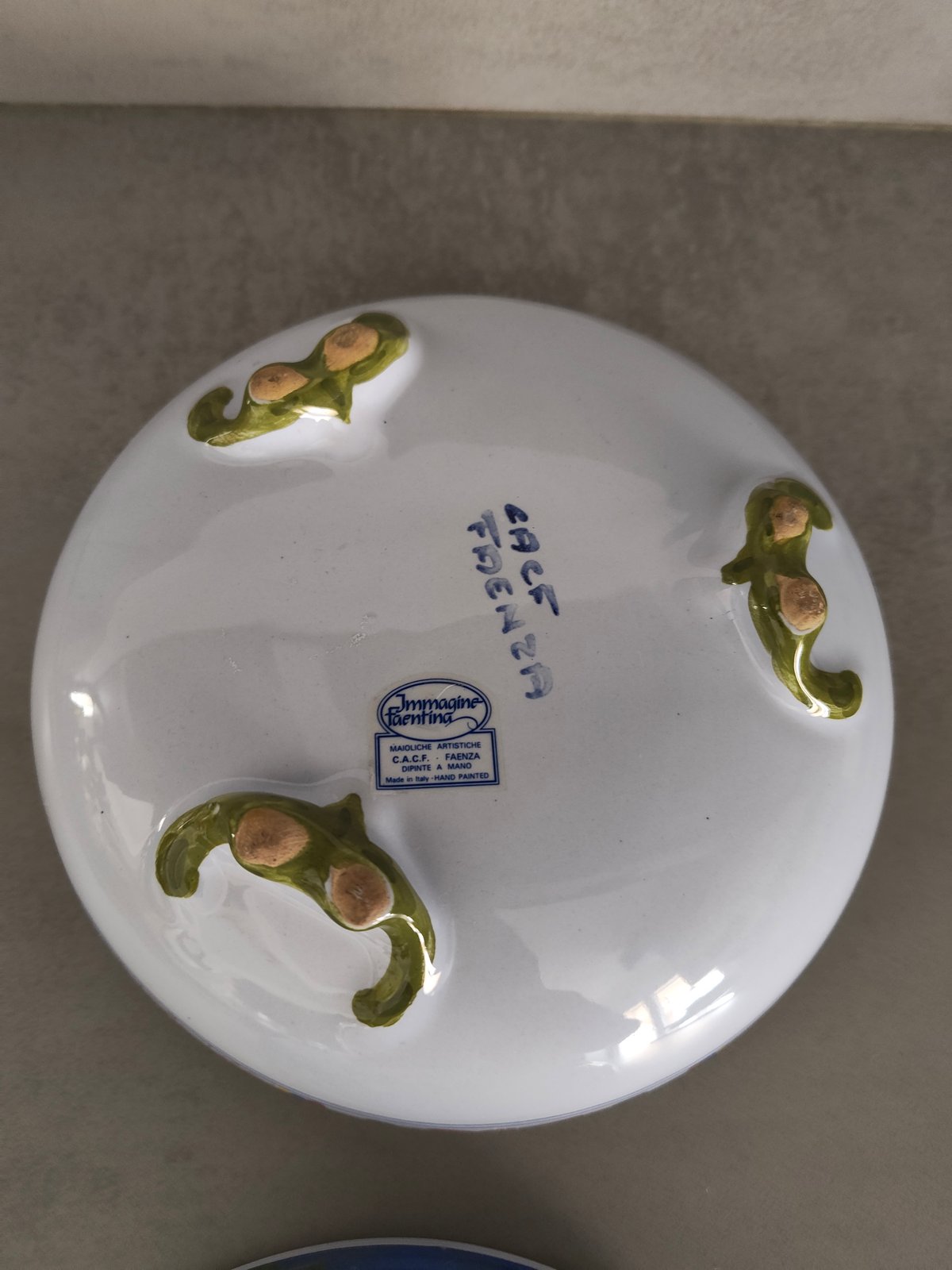 Vintage Italian Hand-Painted Majolica Ceramic Set – Faenza Style Decorative Collection — photo 9
