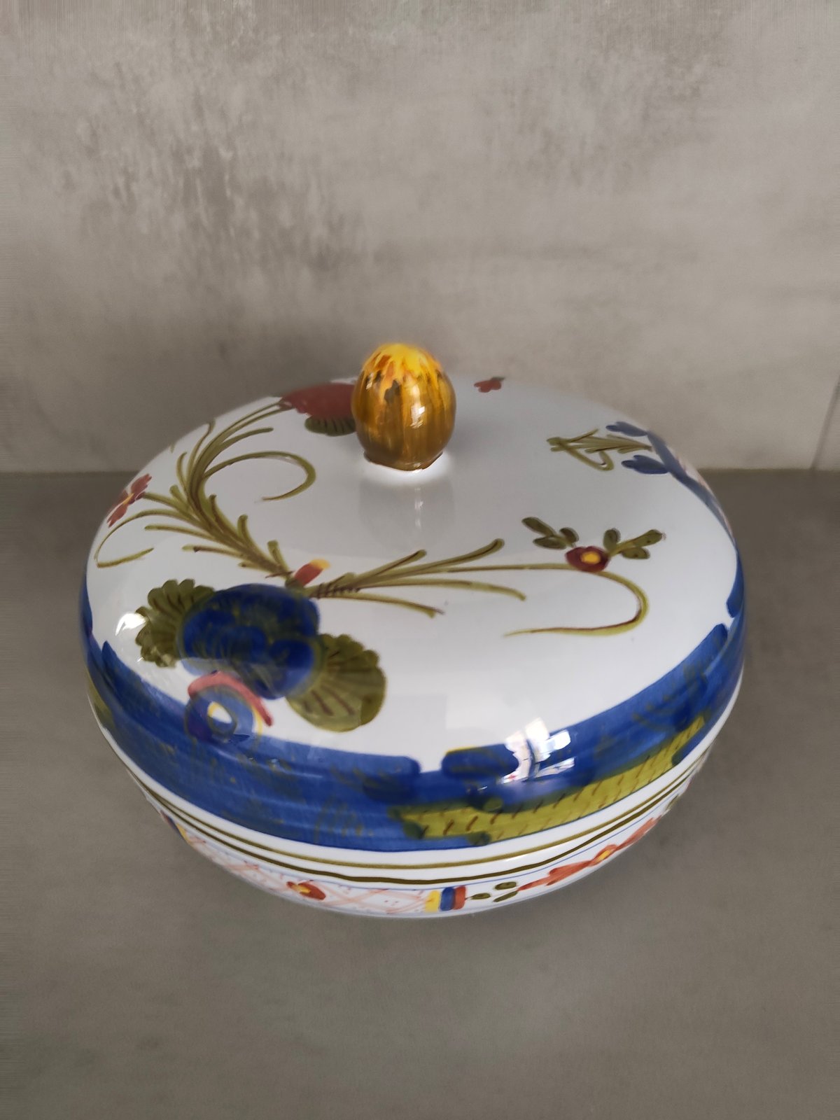 Vintage Italian Hand-Painted Majolica Ceramic Set – Faenza Style Decorative Collection — photo 13